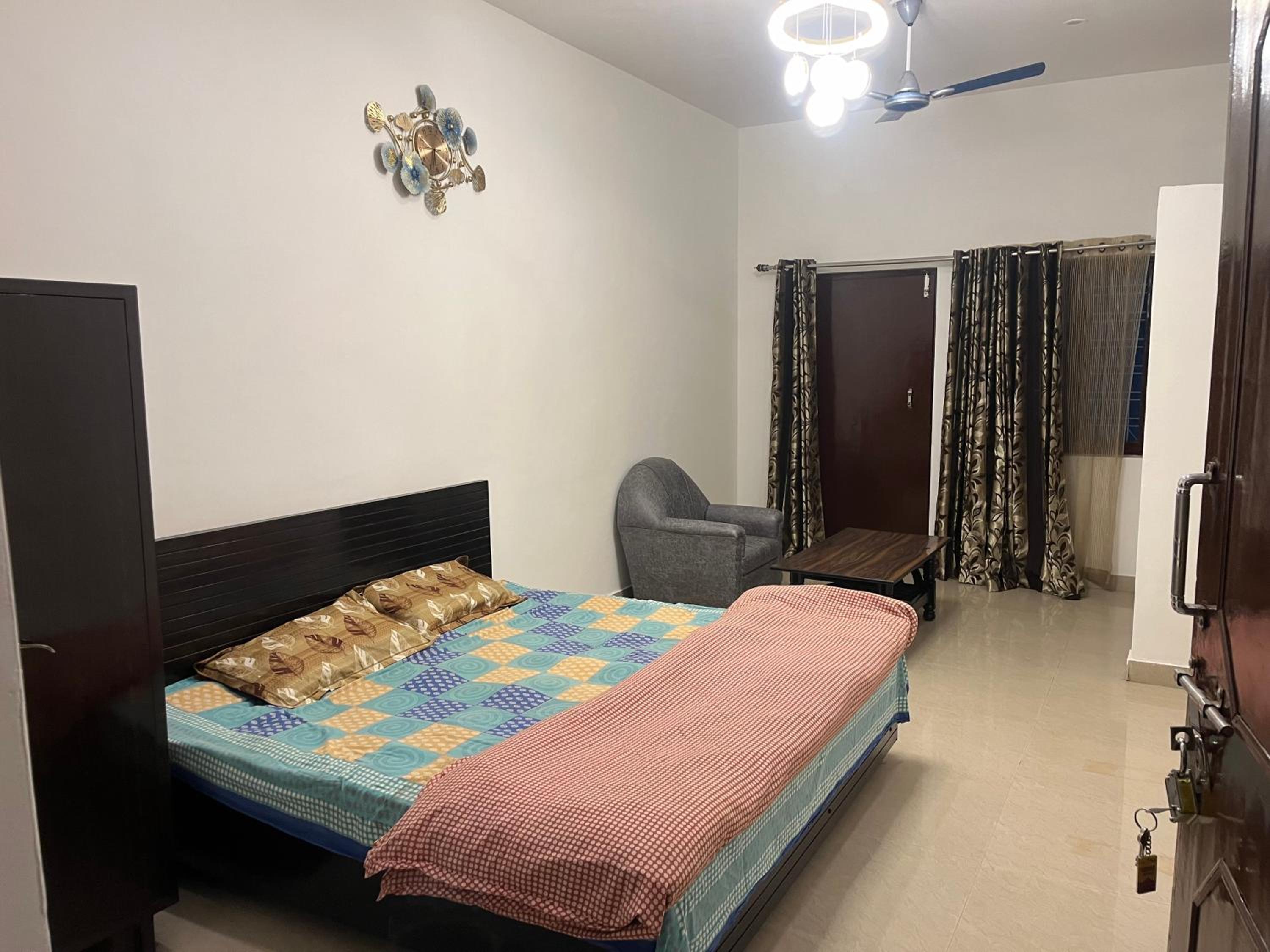 Double Room With Private Bathroom photo 2