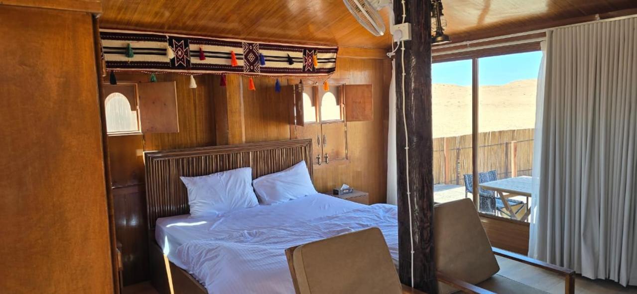 Deluxe Double or Twin Room photo 1