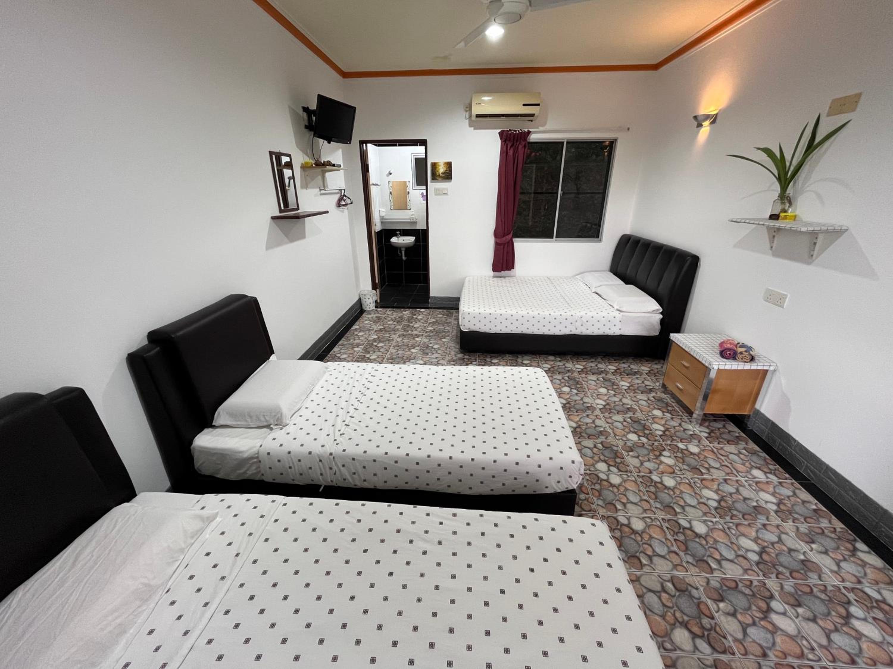 Triple Room photo 2