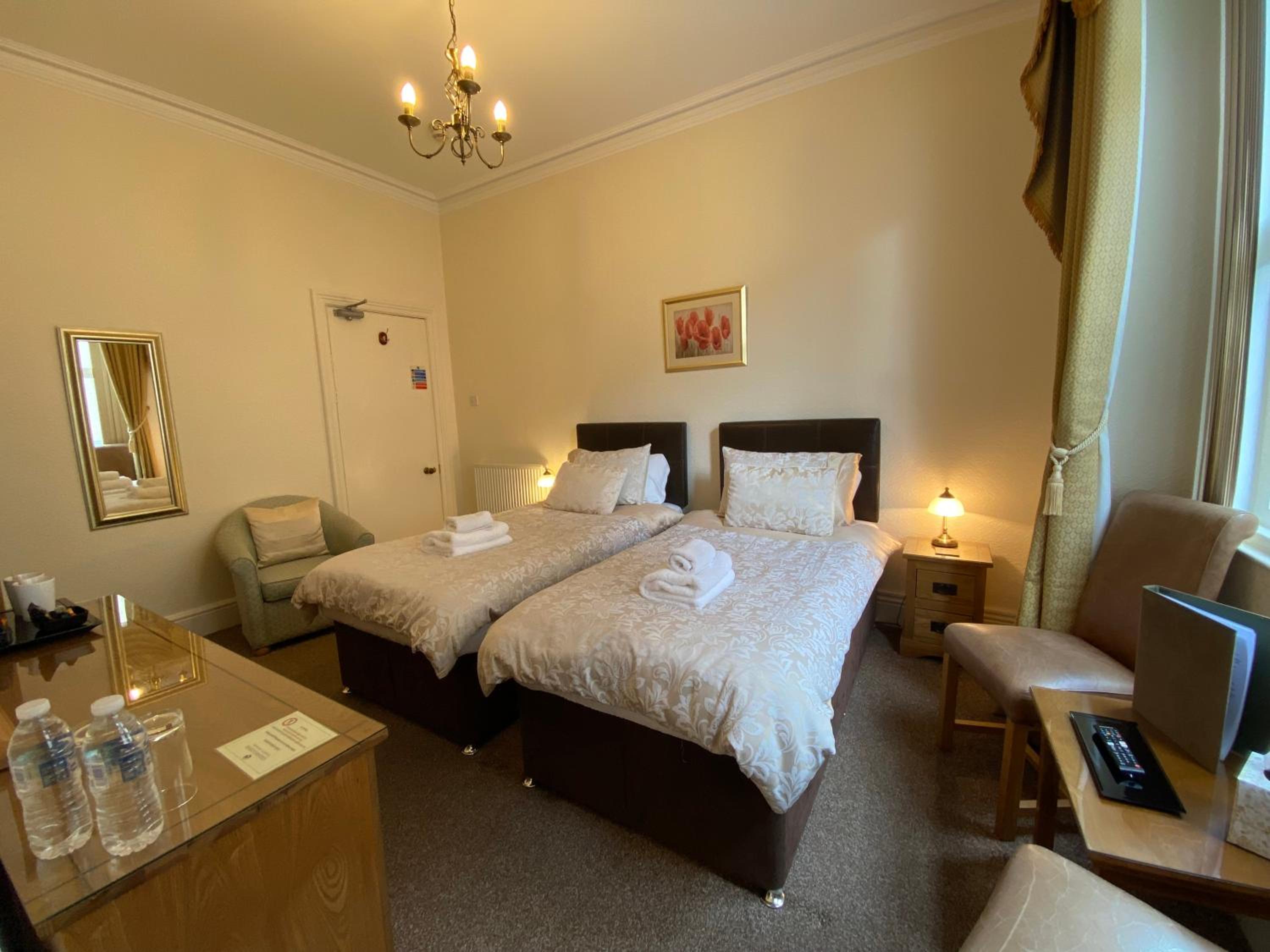 Superior King or Twin Room photo 1