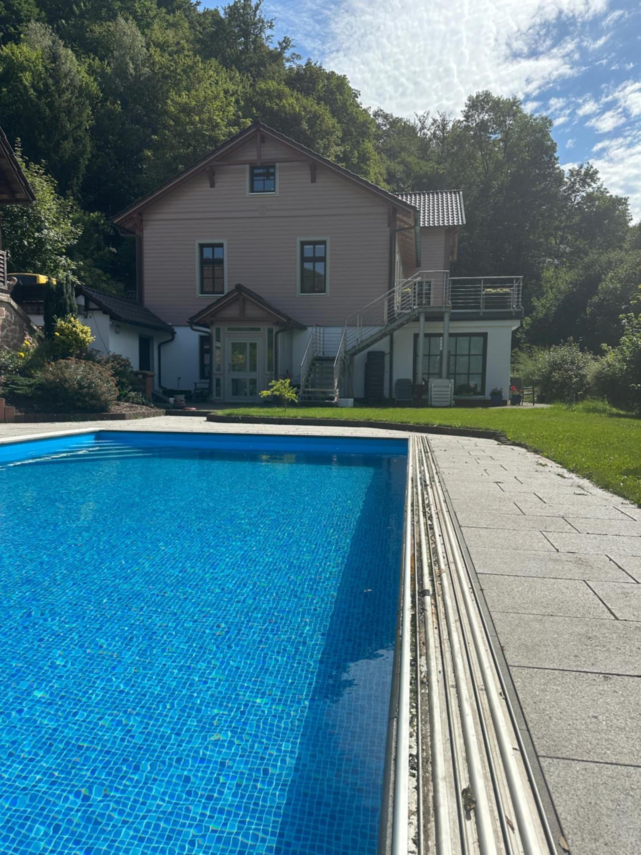 One-Bedroom Apartment with Pool View photo 2