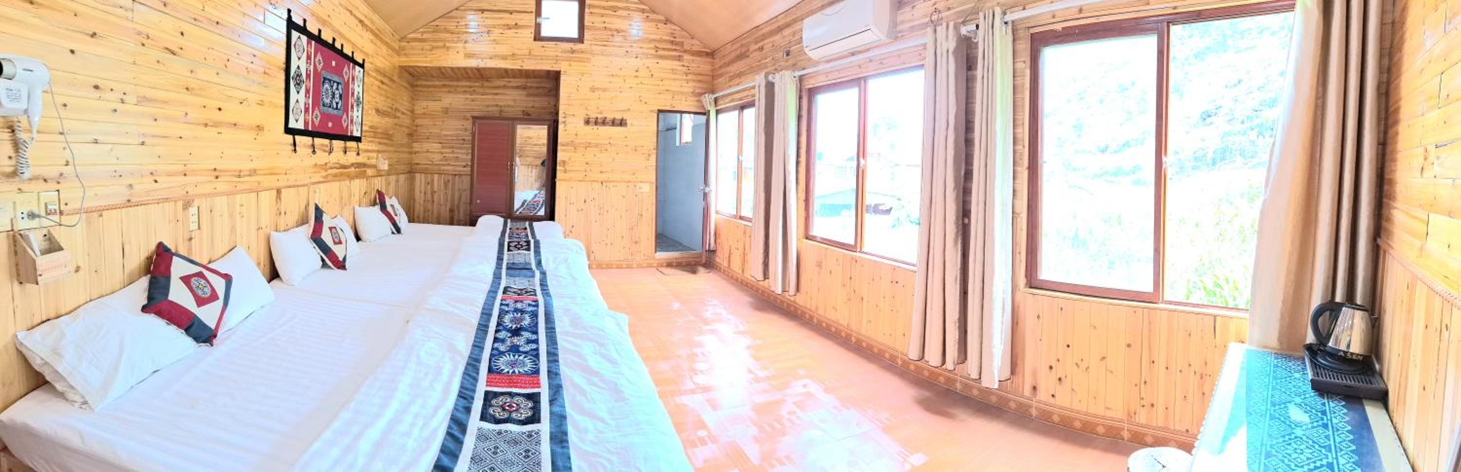Family Room photo 1