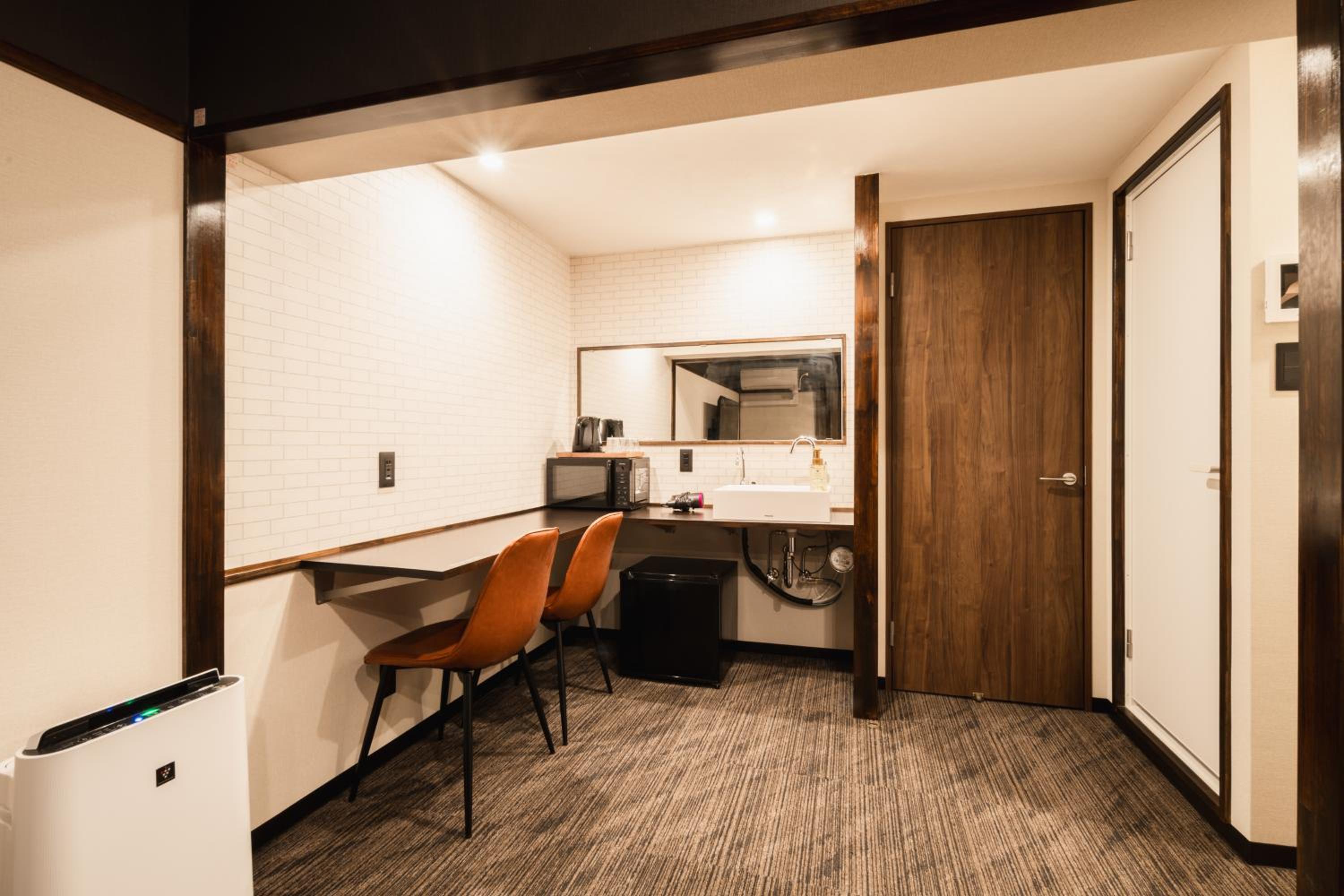 Deluxe Twin Room - Photo 12