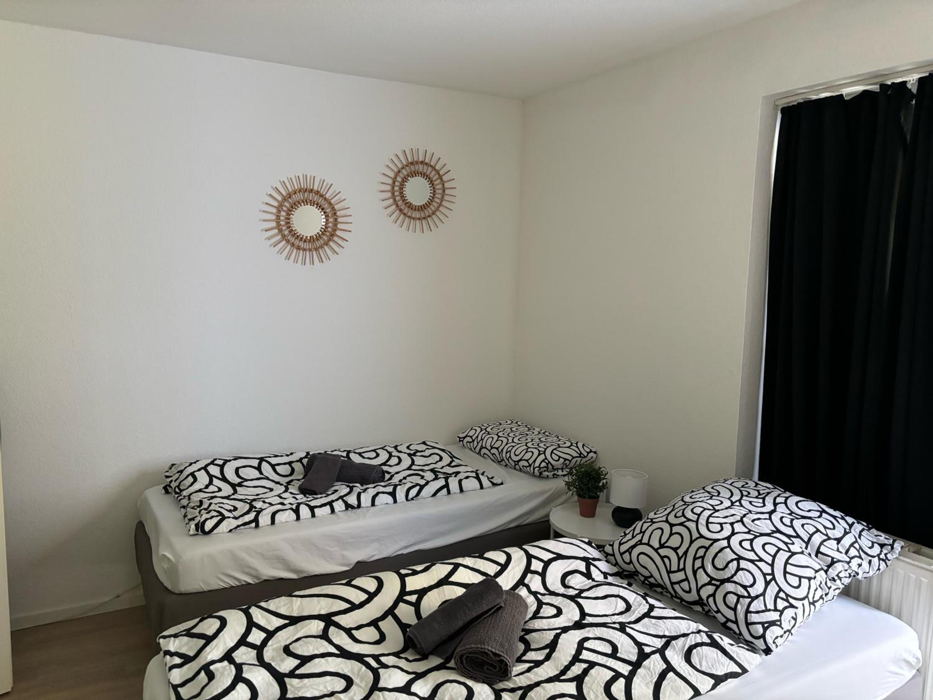 One-Bedroom Apartment photo 1