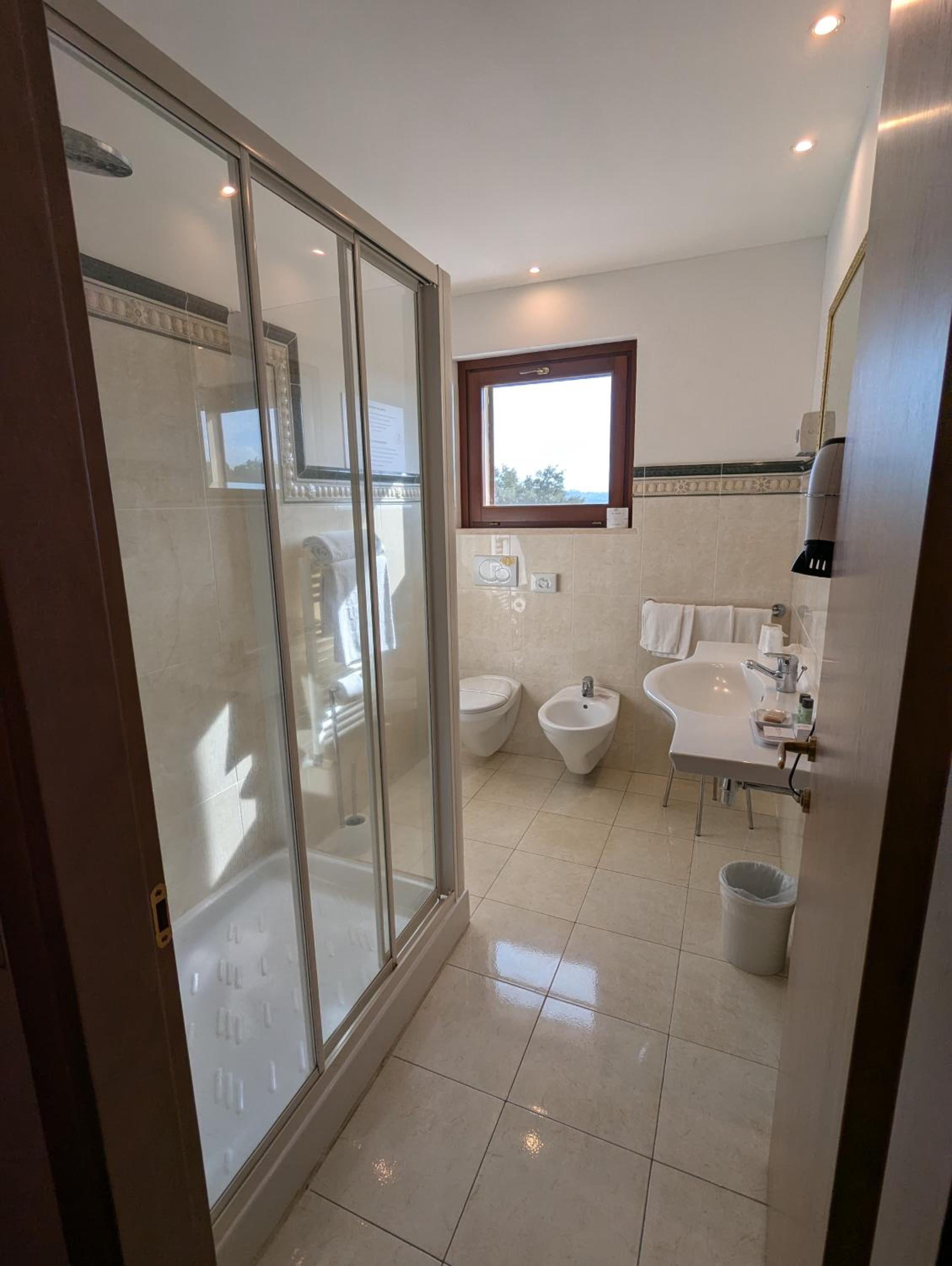 Deluxe Double Room - Photo 51