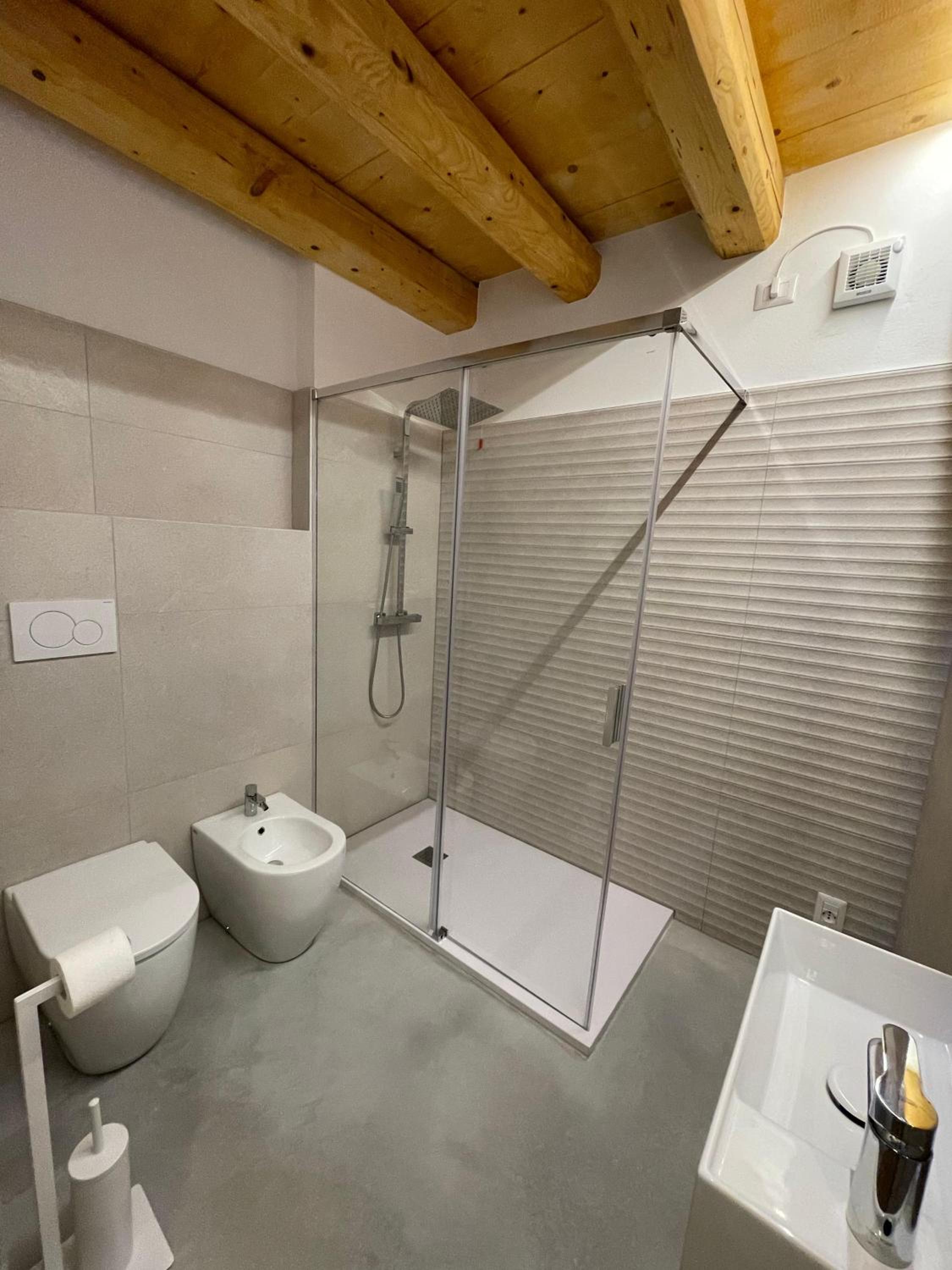 Deluxe Triple Room photo 3