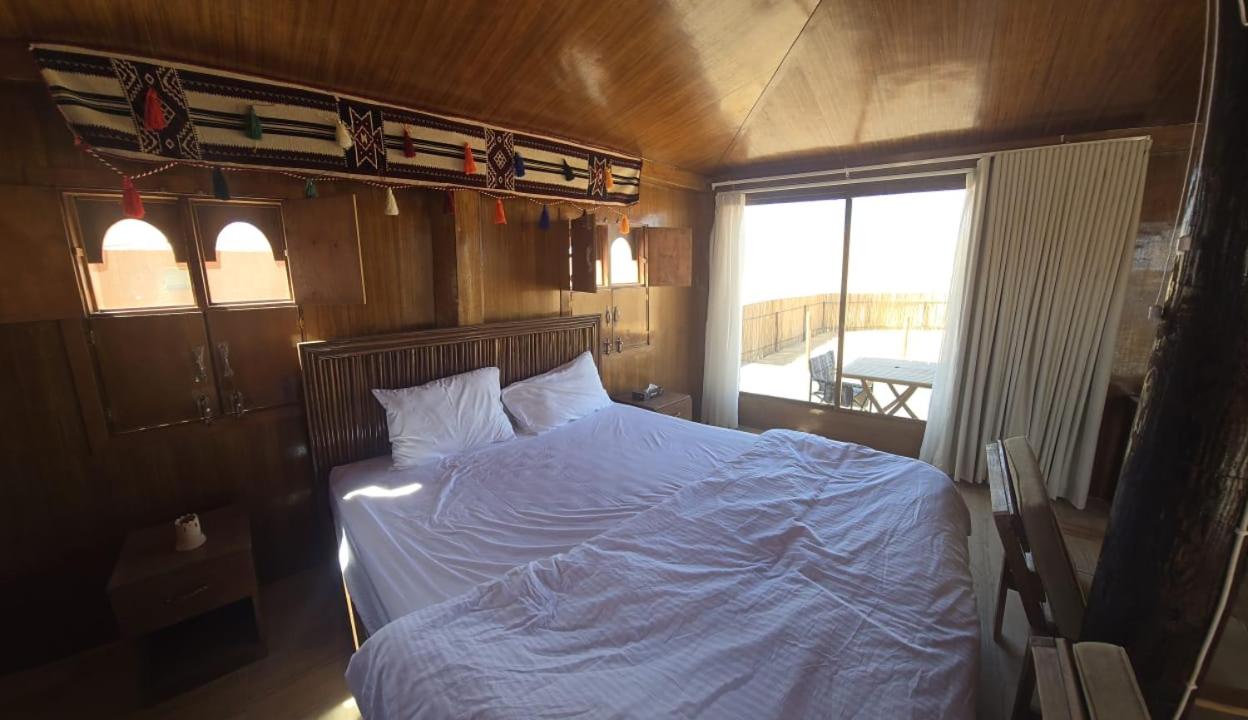 Deluxe Double or Twin Room photo 2
