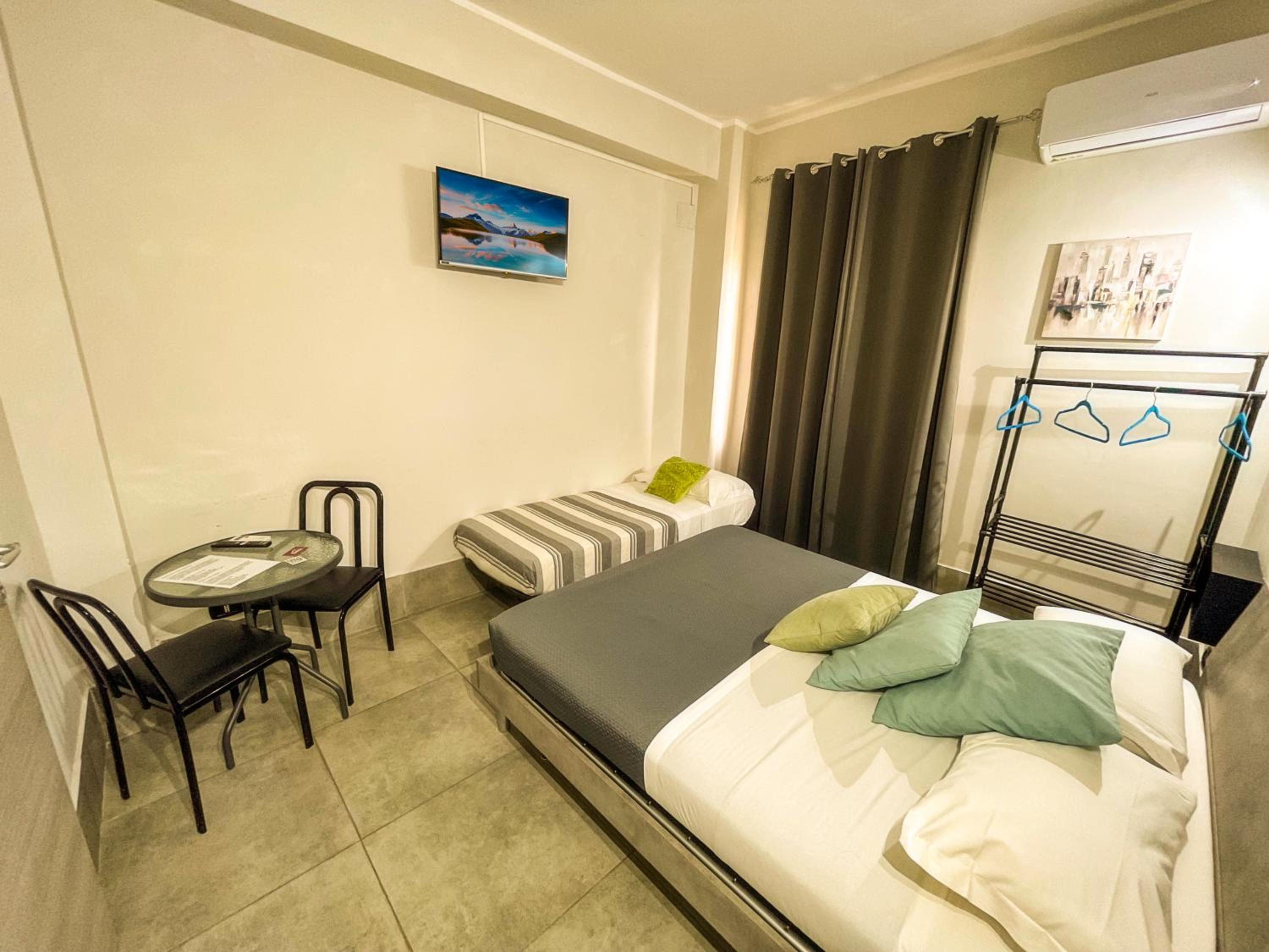 Double Room with Private External Bathroom photo 2