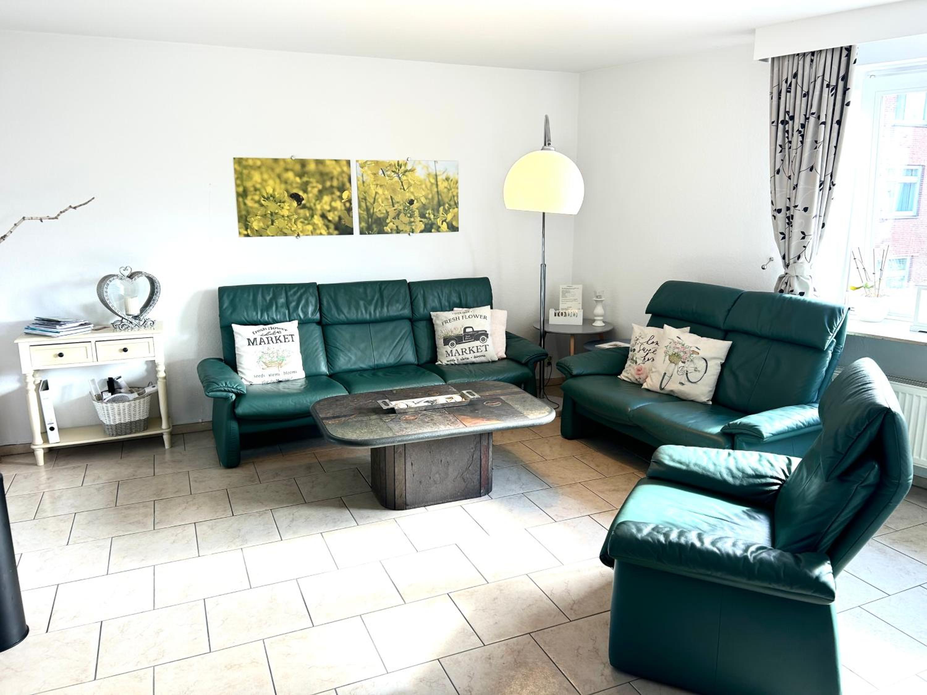 Two-Bedroom Apartment - Photo 16