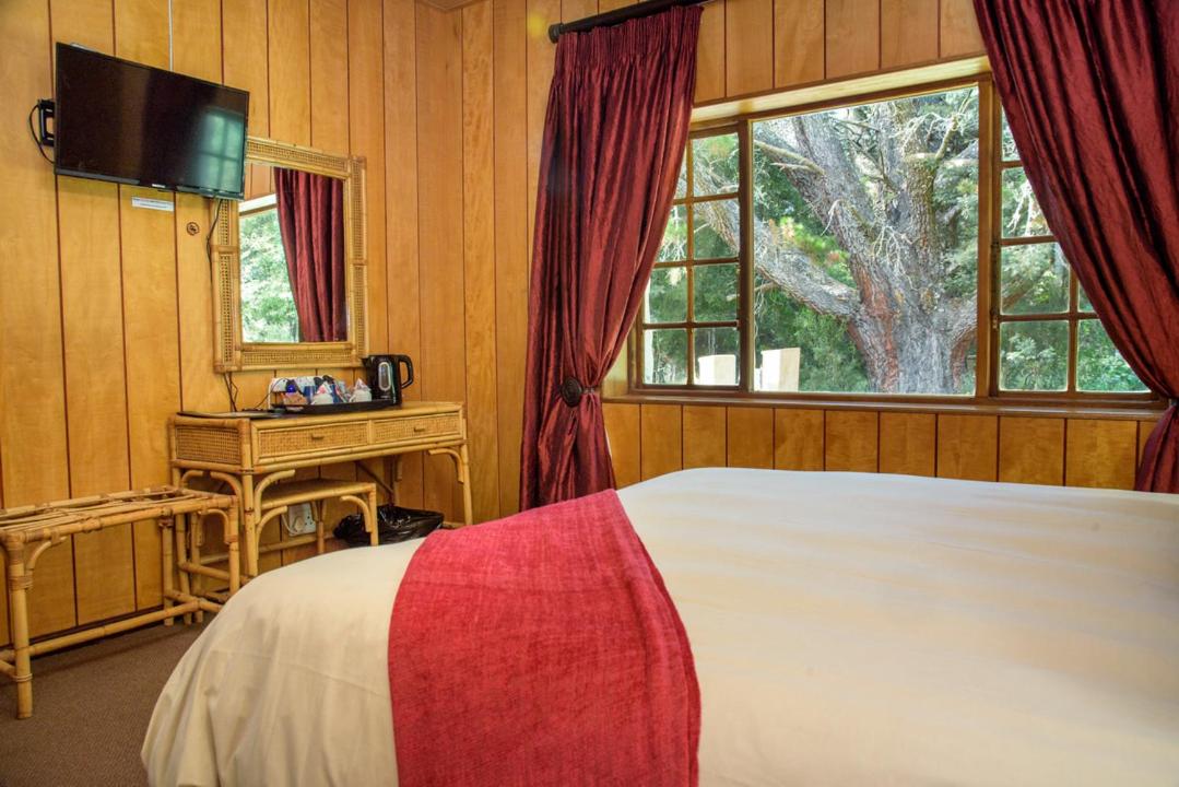 Double Room with Private Bathroom - Photo 11