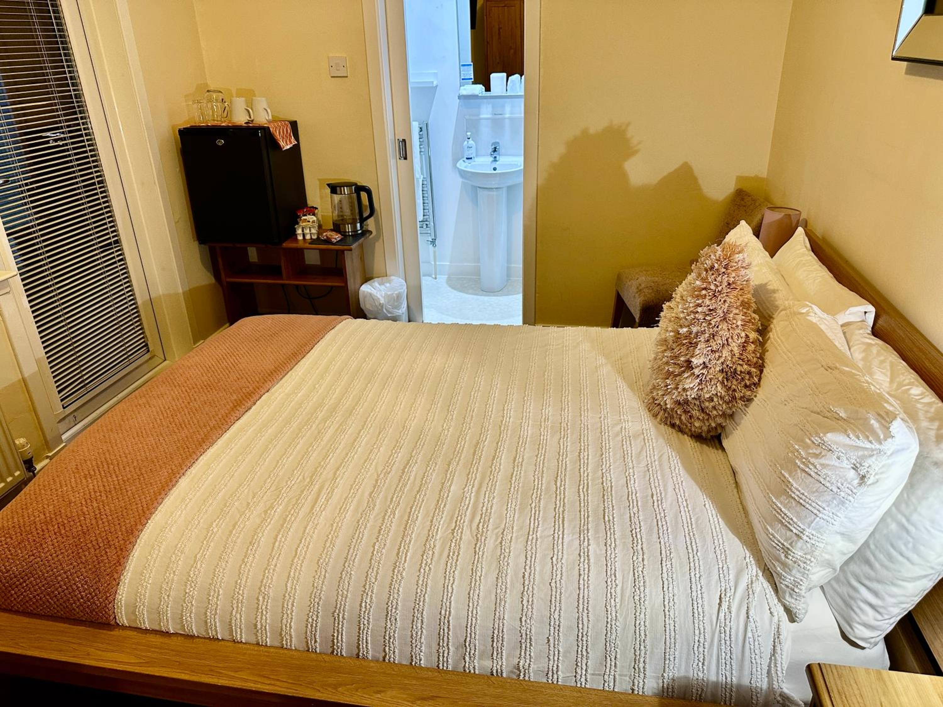 Small Double Room photo 2
