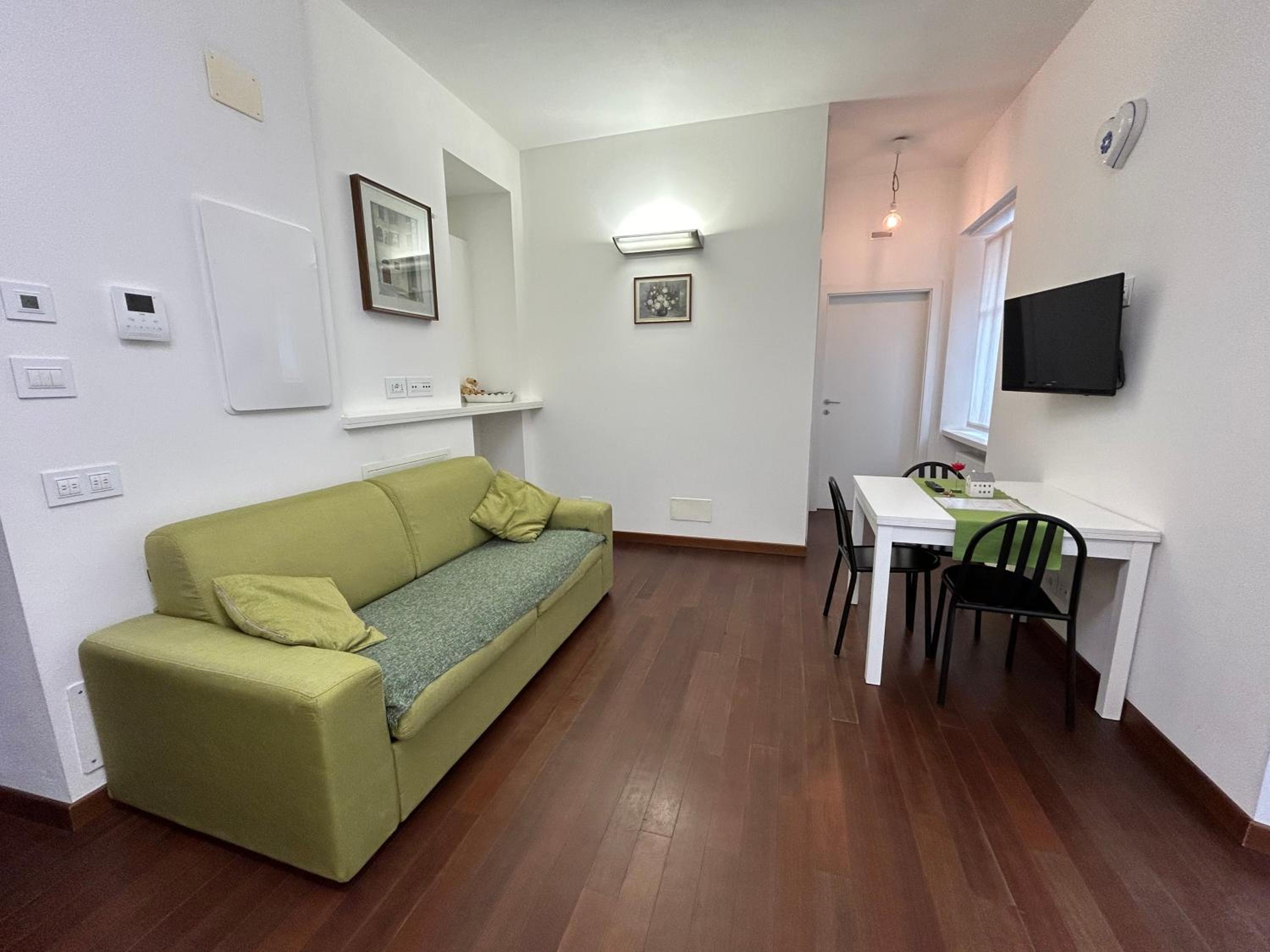 Apartment with Terrace photo 2