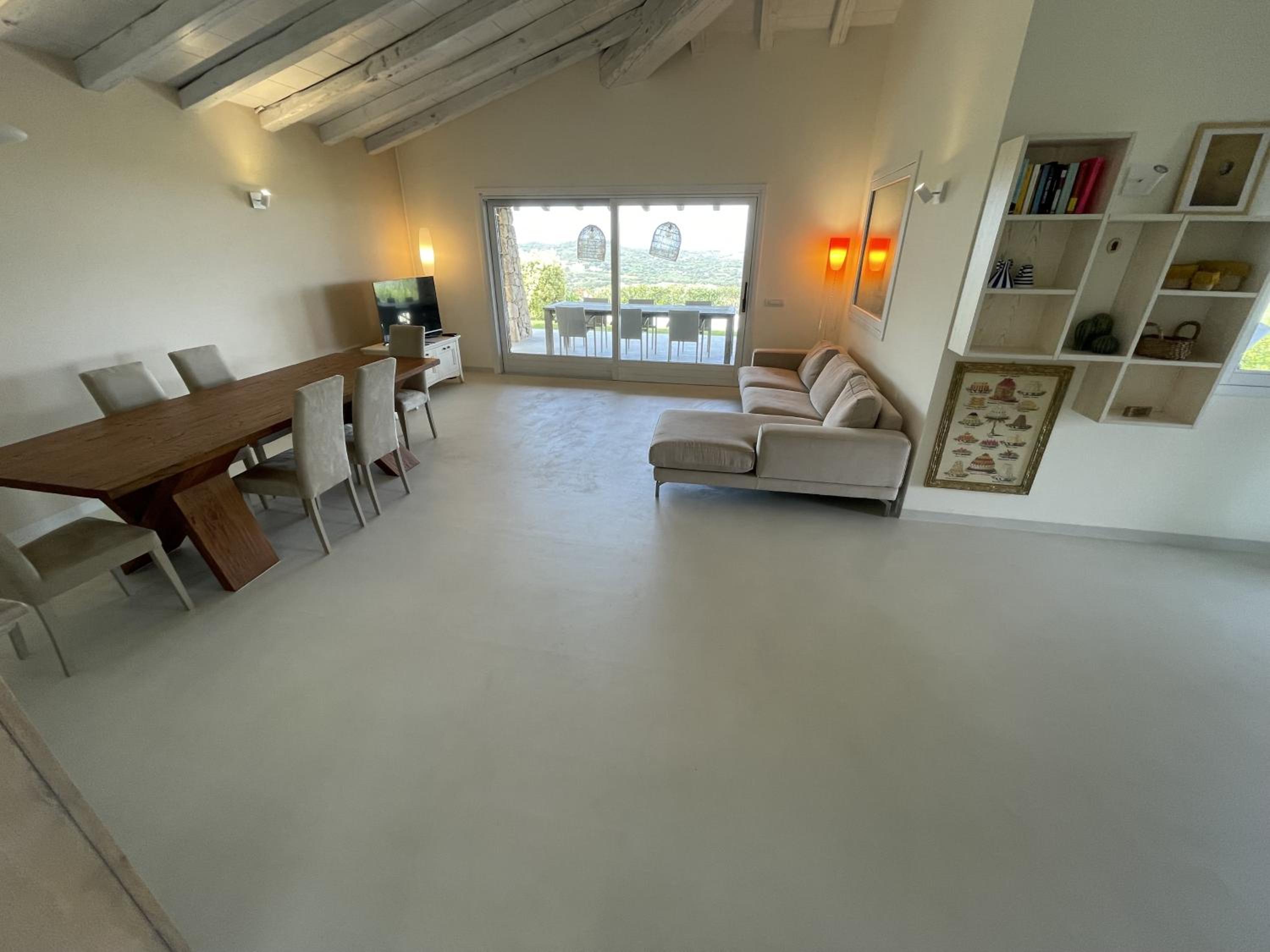 Three-Bedroom Villa photo 3