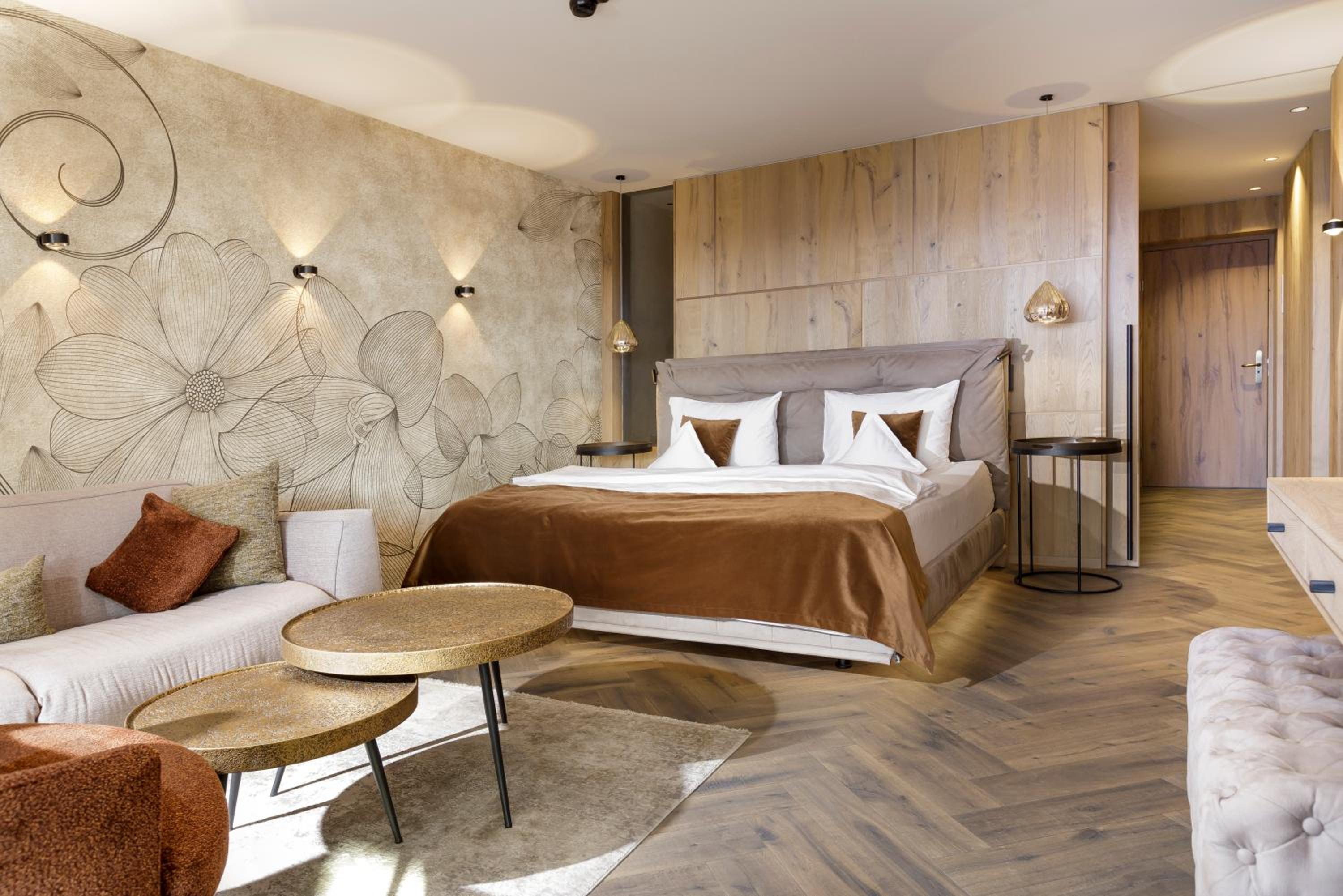 Deluxe Family Suite photo 2