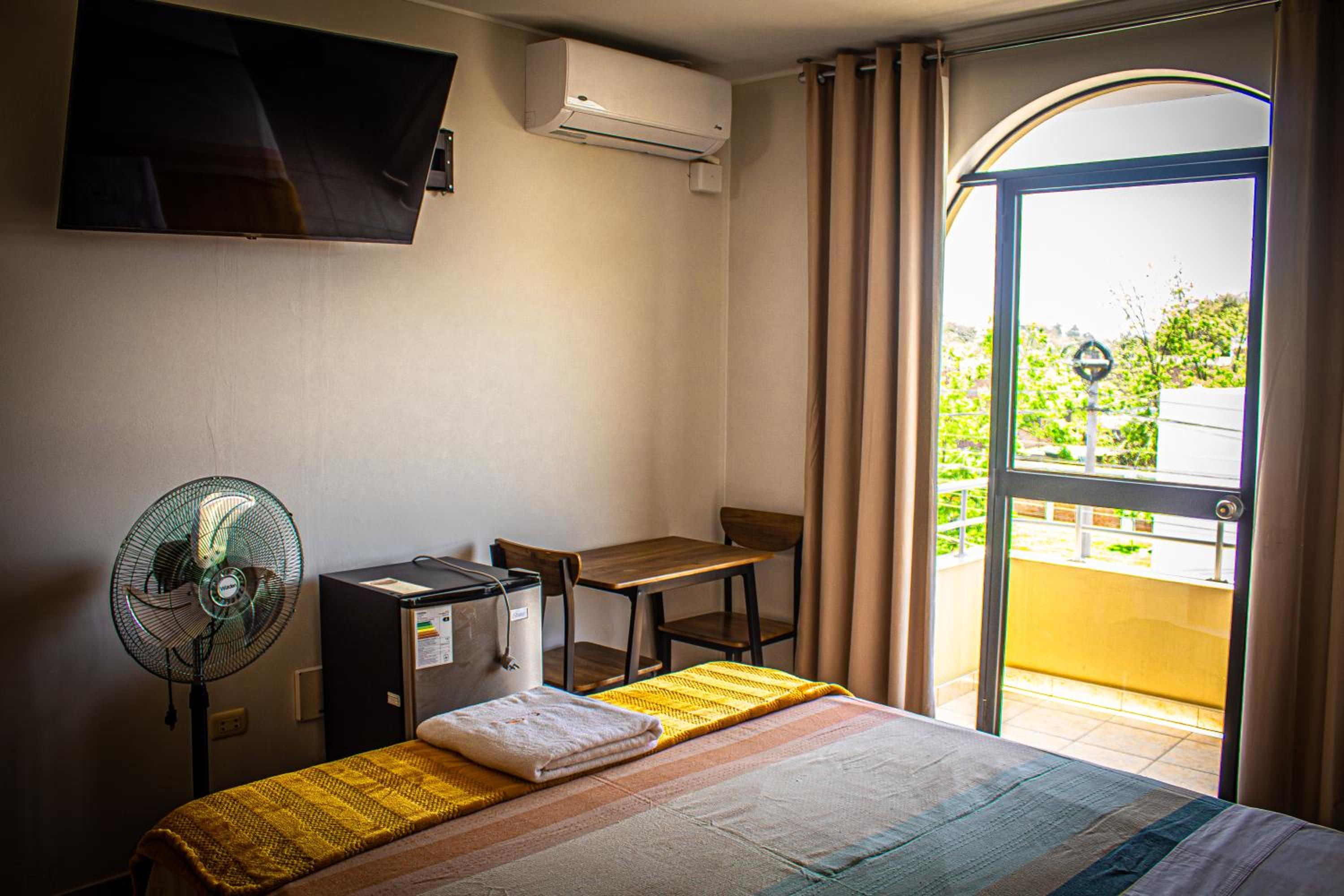 Deluxe Double Room with Balcony photo 1