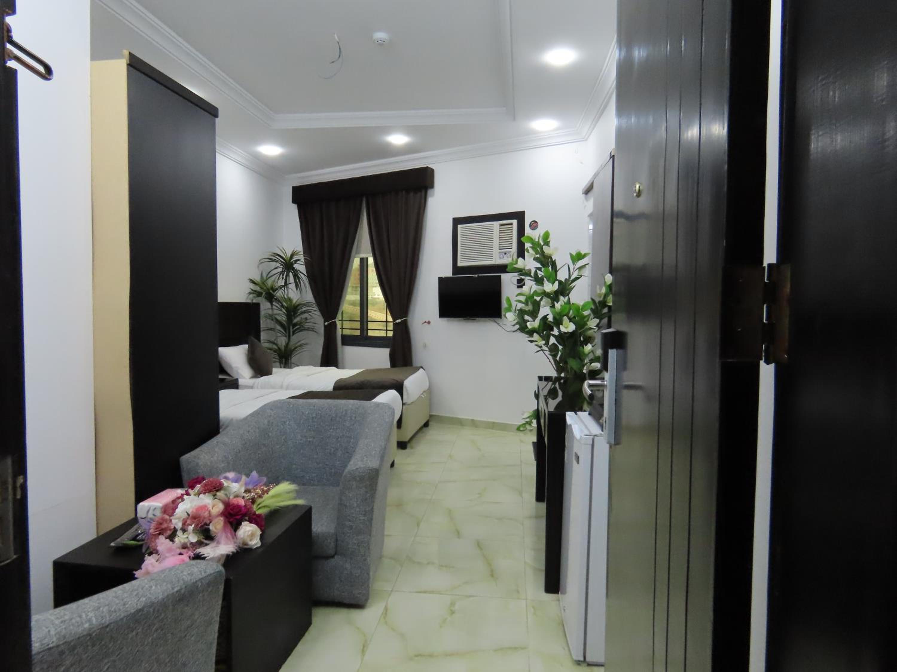 Small Double or Twin Room photo 2