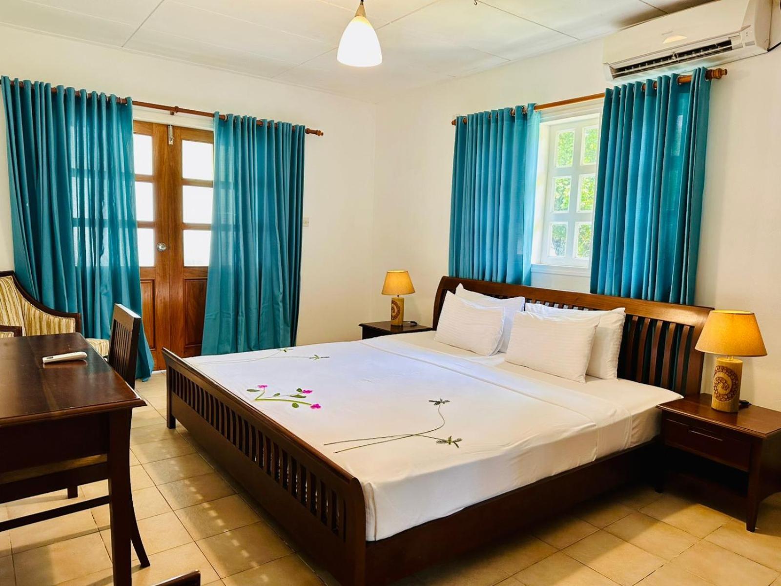 L’union Estate 2 Bed Room Beach Villa - Photo 9