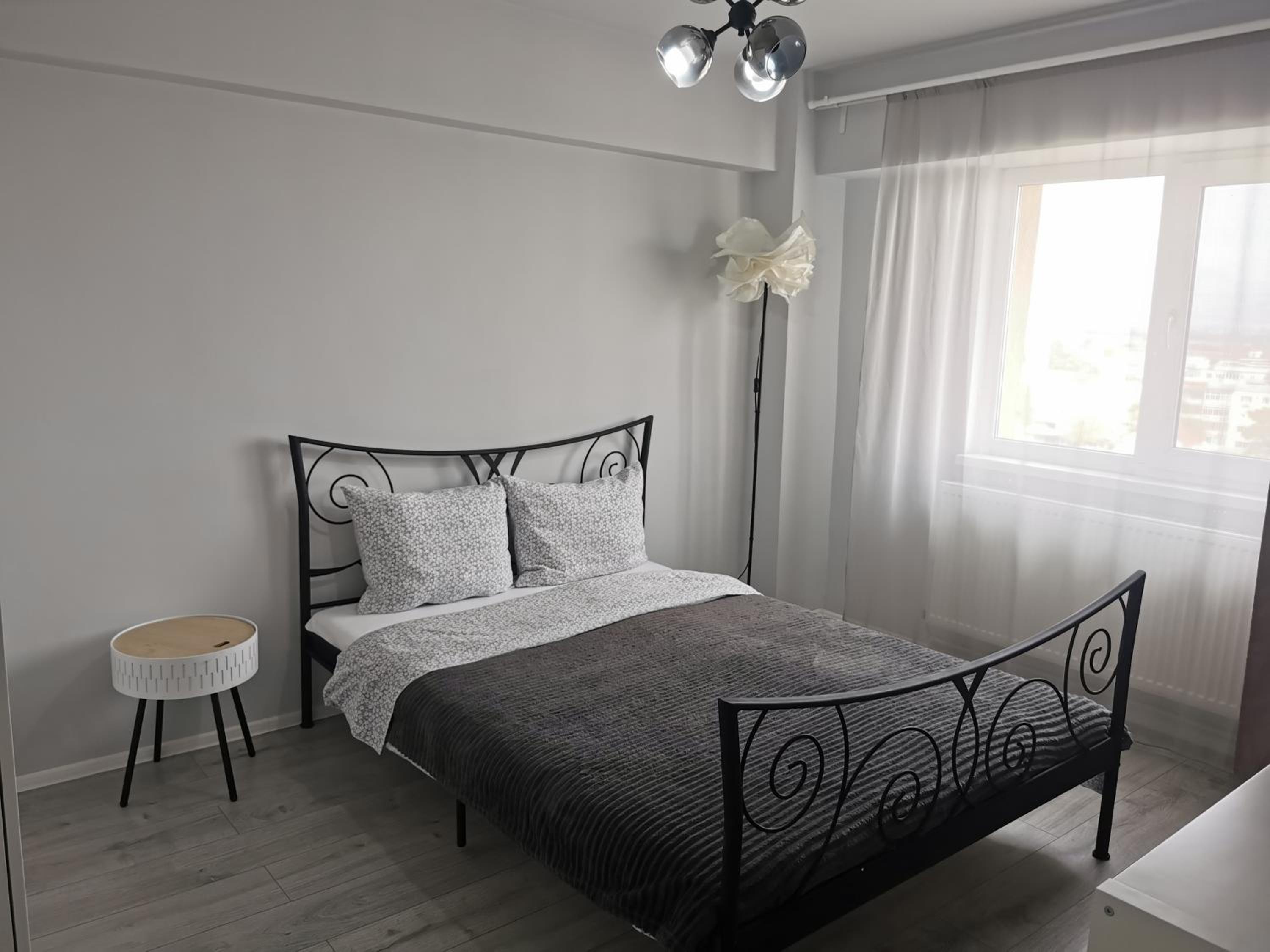 One-Bedroom Apartment photo 3