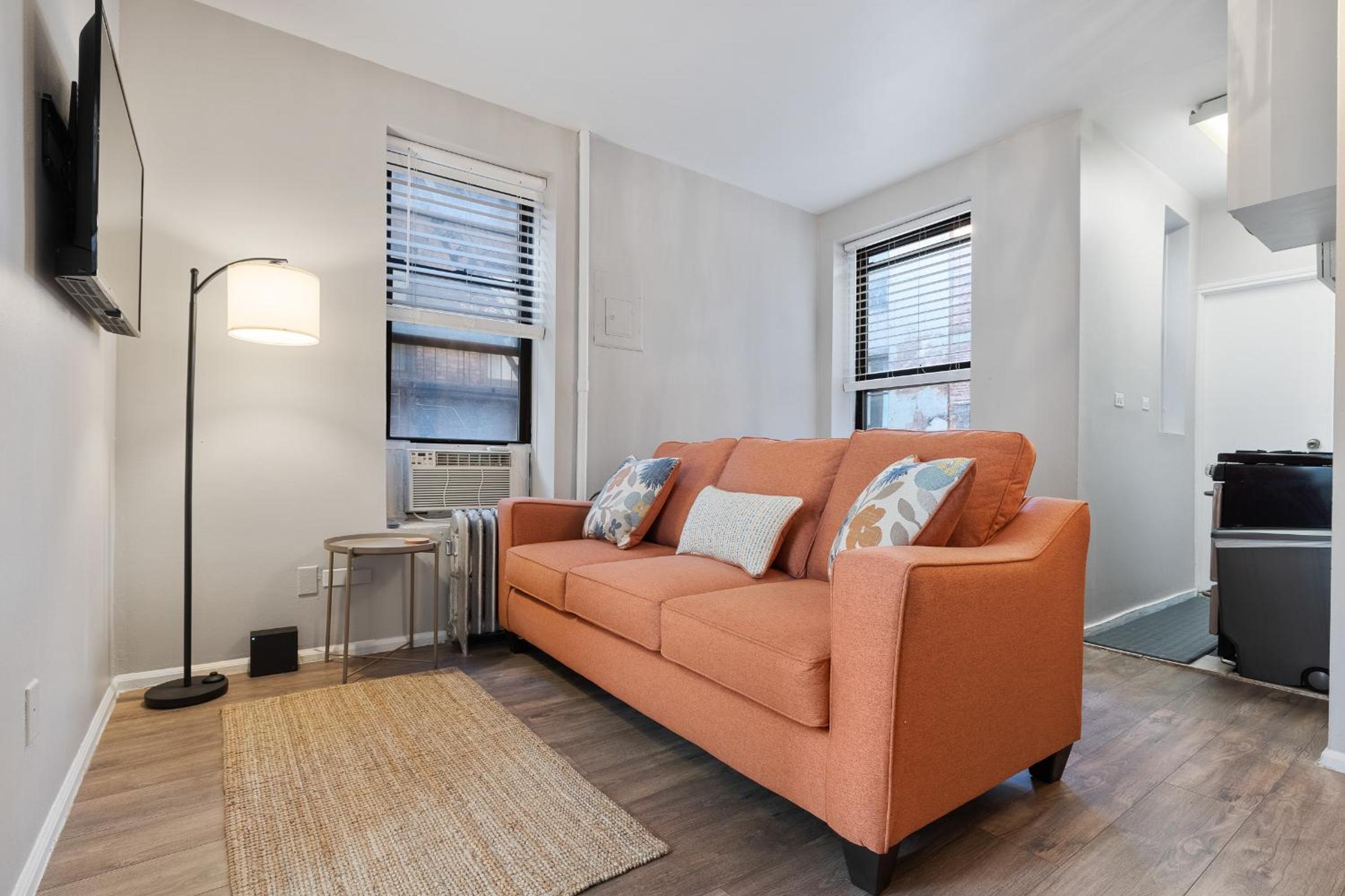 Three-Bedroom Apartment photo 1