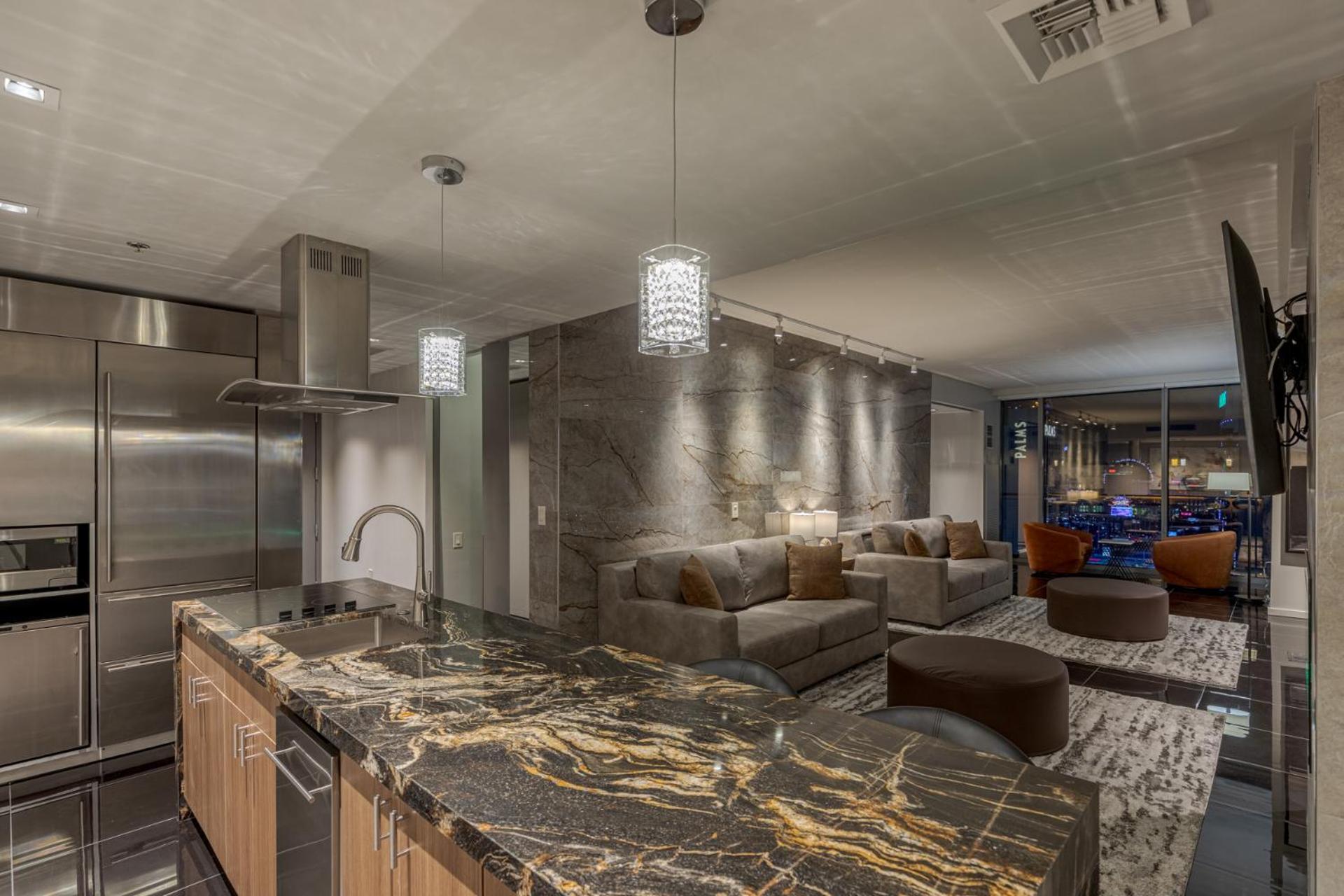 One-Bedroom Apartment With Balcony And City View