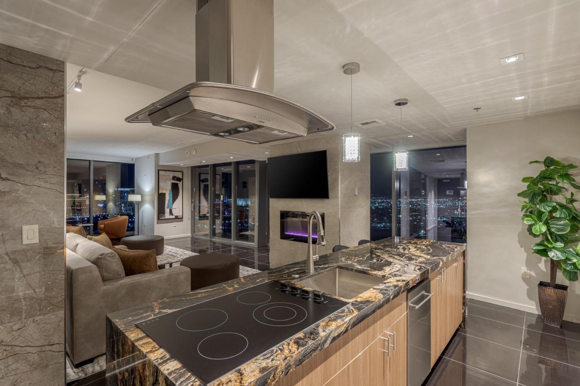 One-Bedroom Apartment With Balcony And City View
