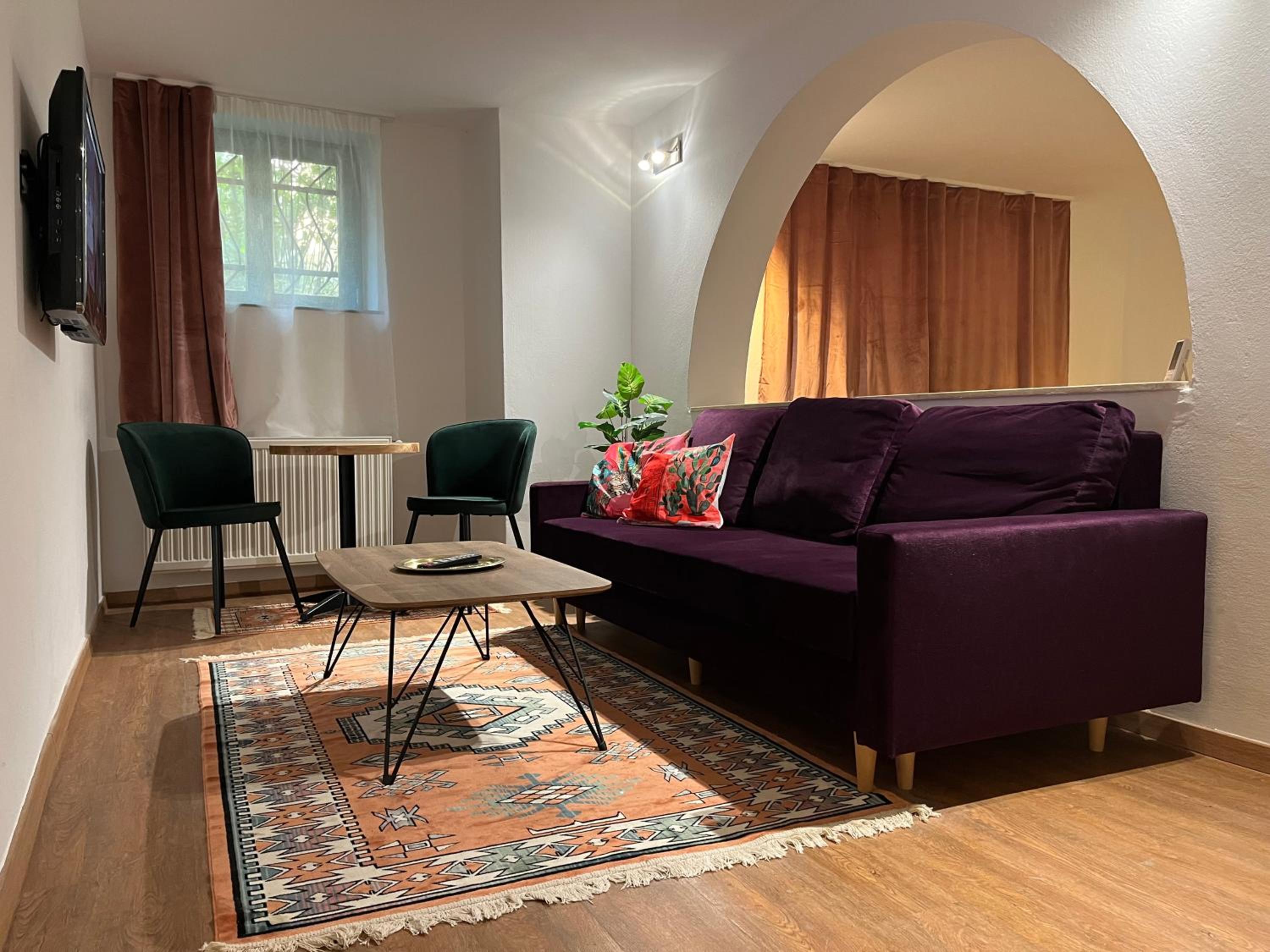 One-Bedroom Apartment photo 2