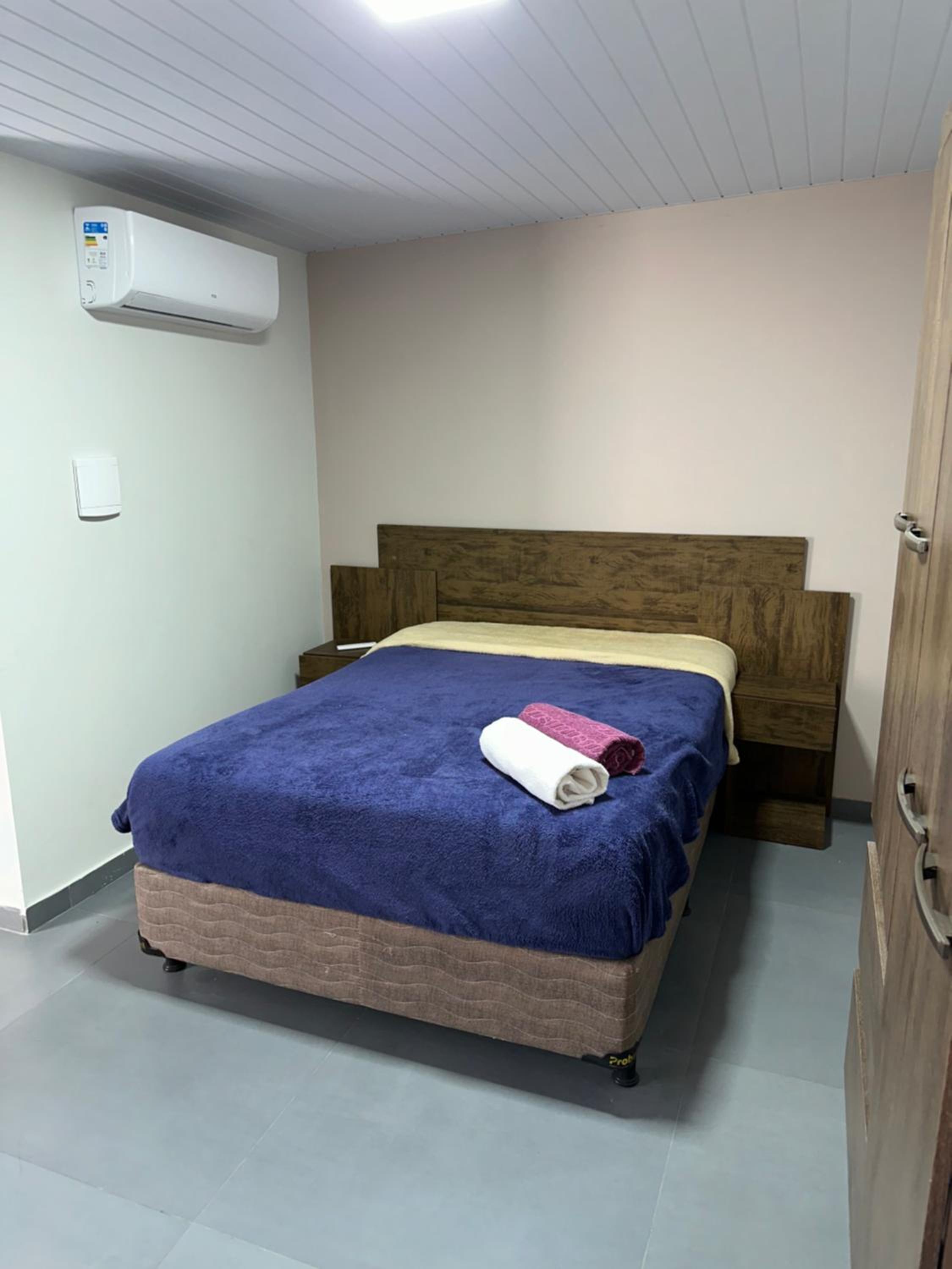 One-Bedroom House photo 1
