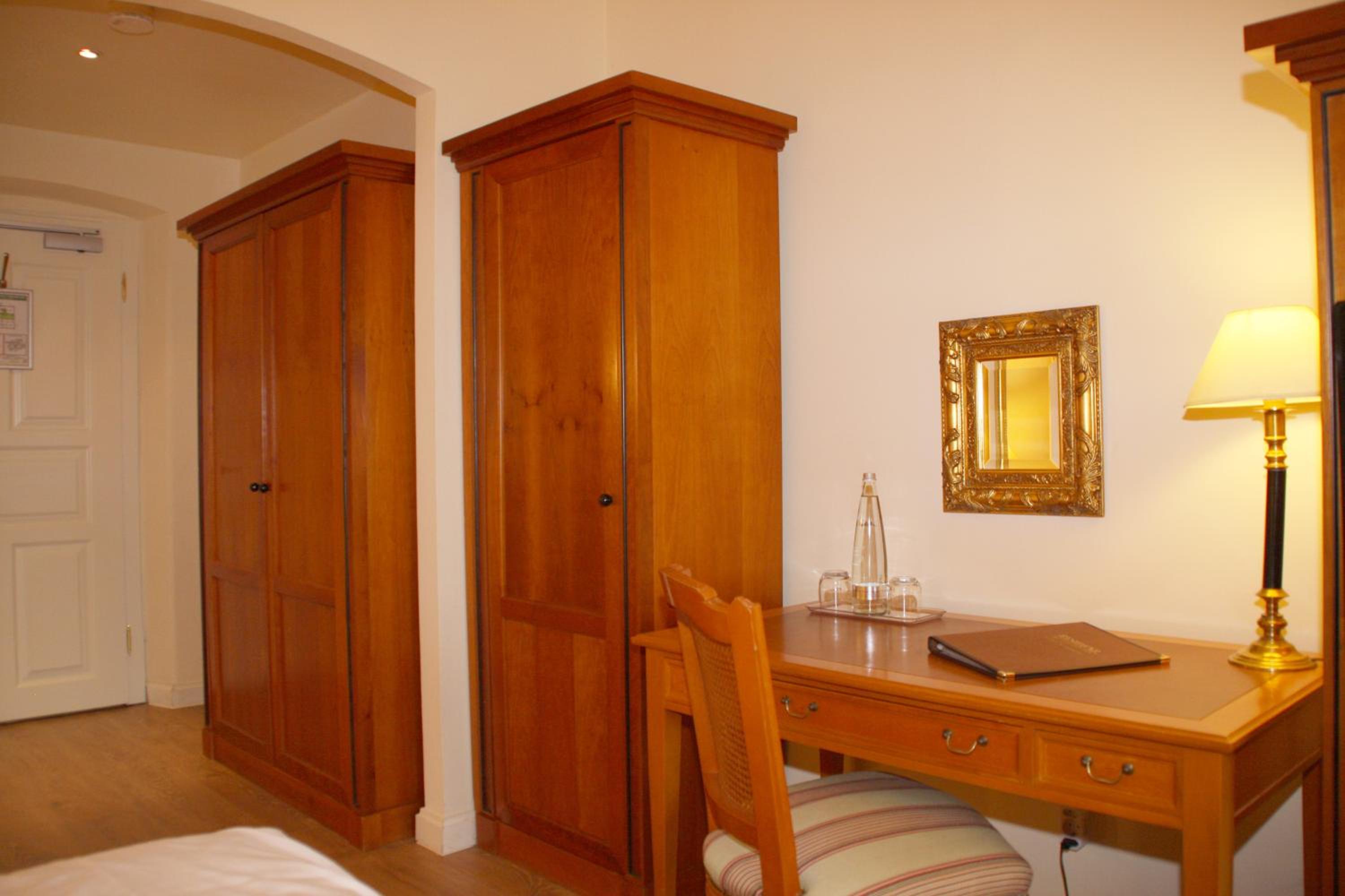 Standard Double Room - Photo 4
