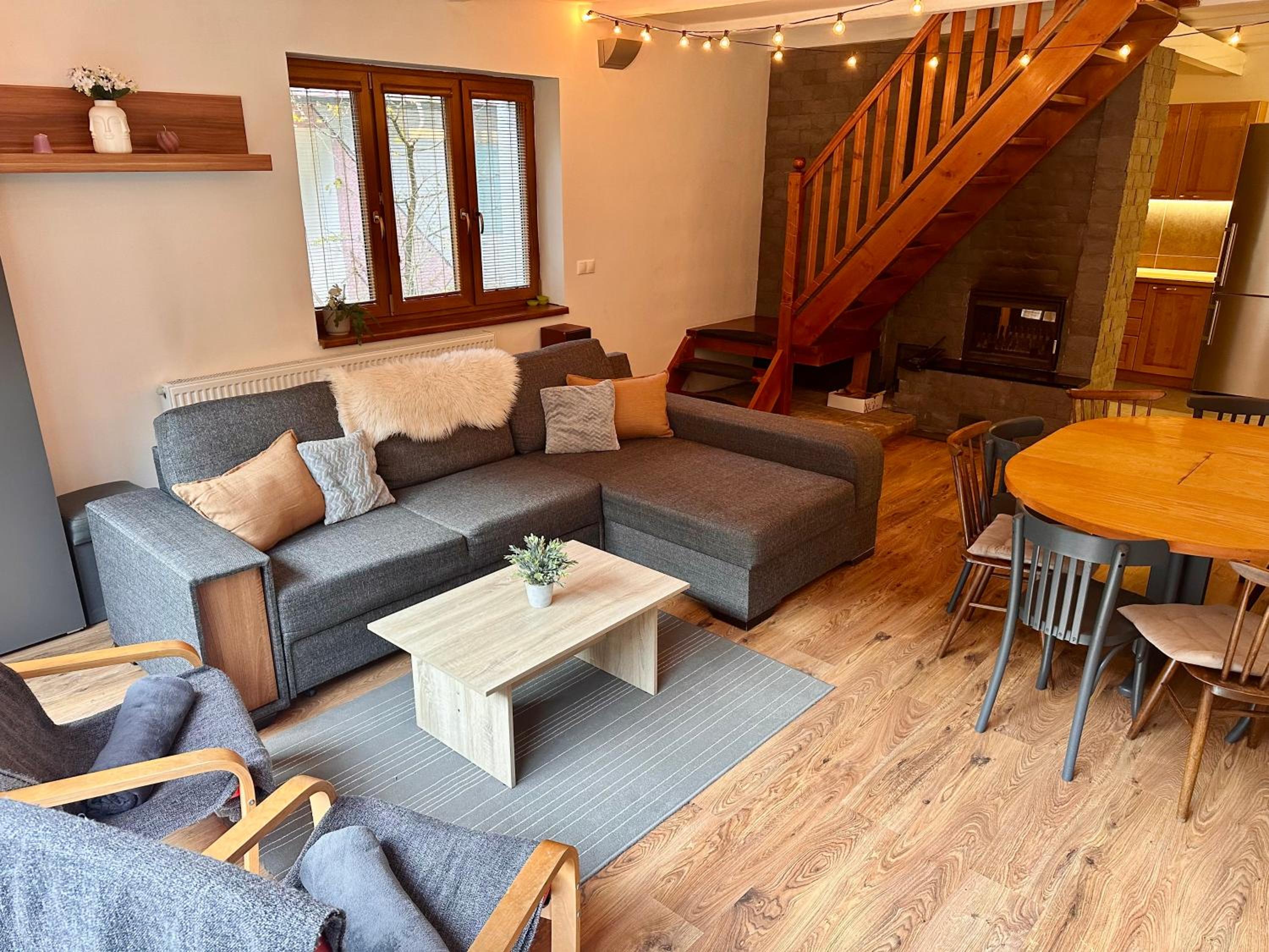 Three-Bedroom House photo 2