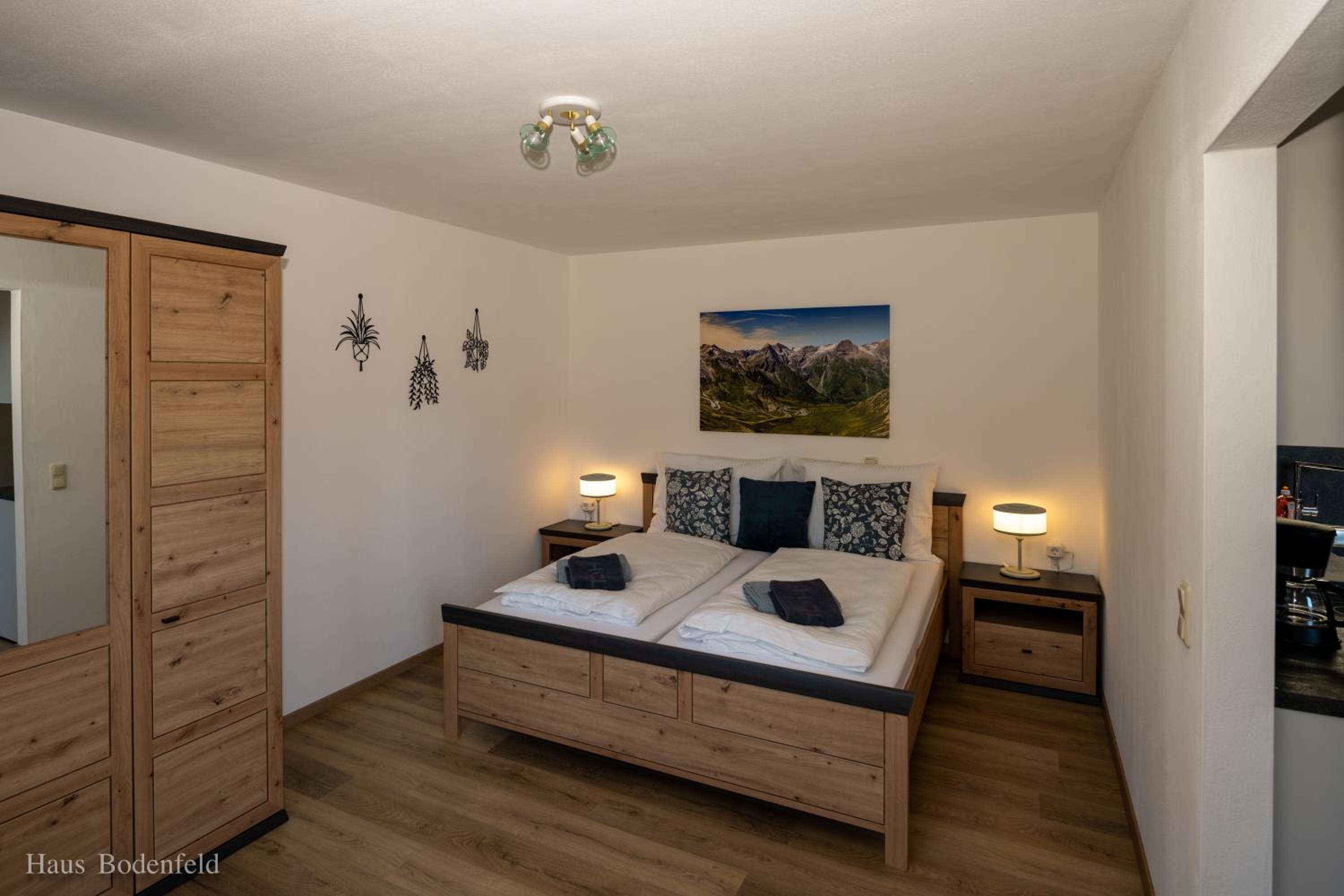 One-Bedroom Apartment with Balcony photo 1