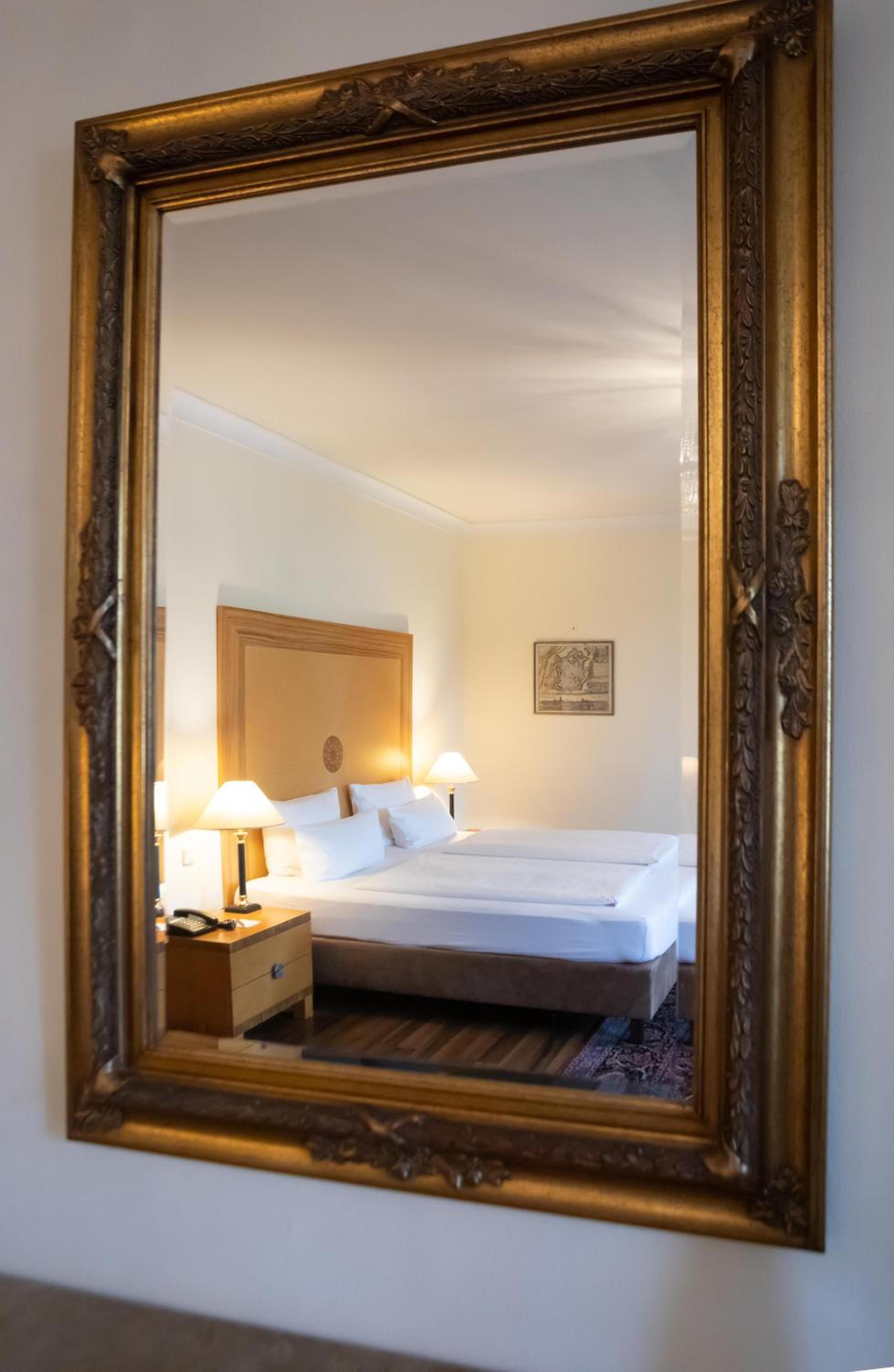 Deluxe Suite - Photo 5