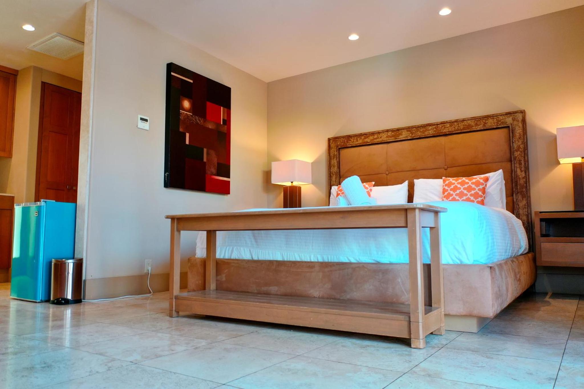 King Suite with Pool View photo 3
