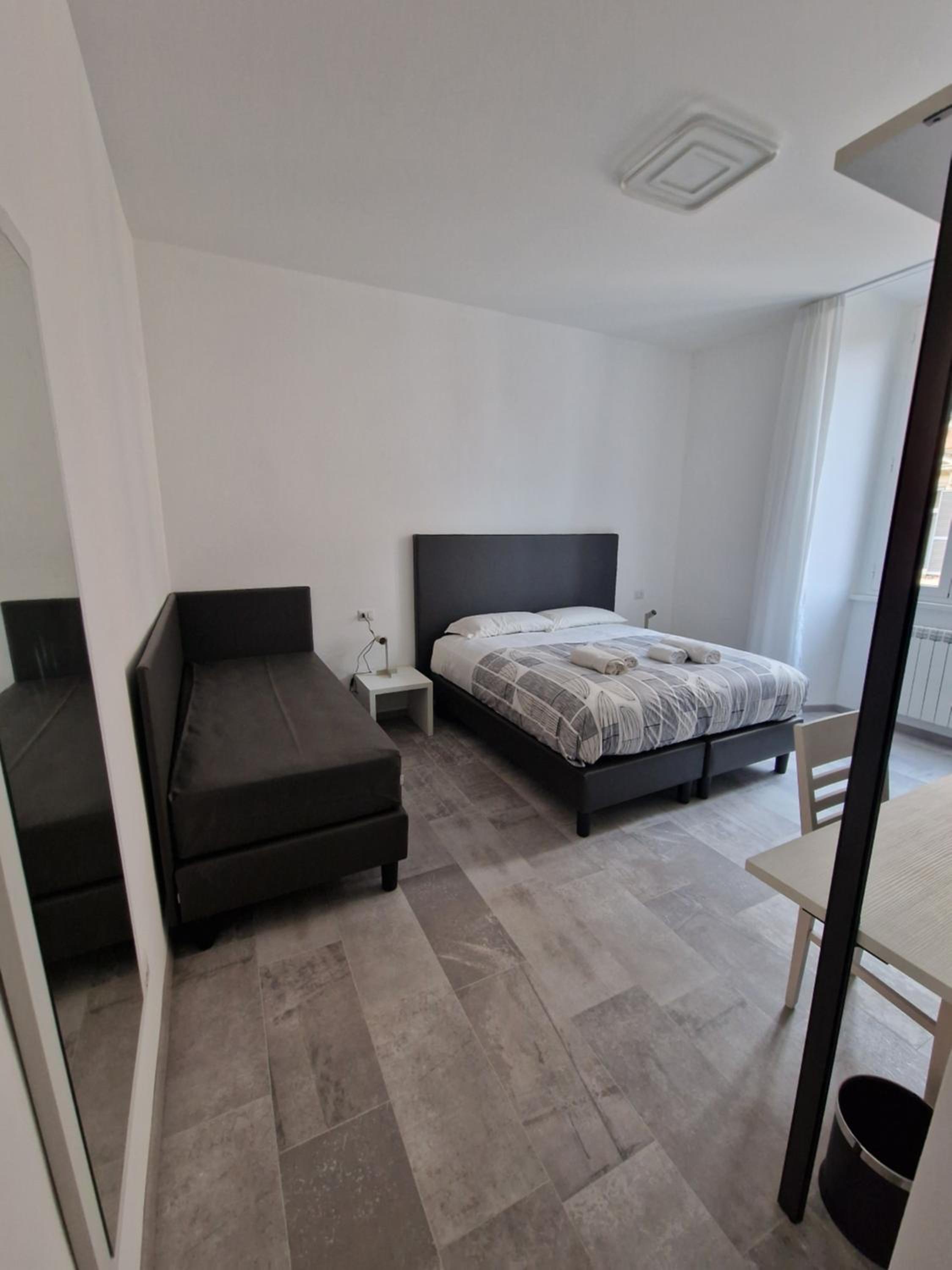 Deluxe Double or Twin Room photo 3