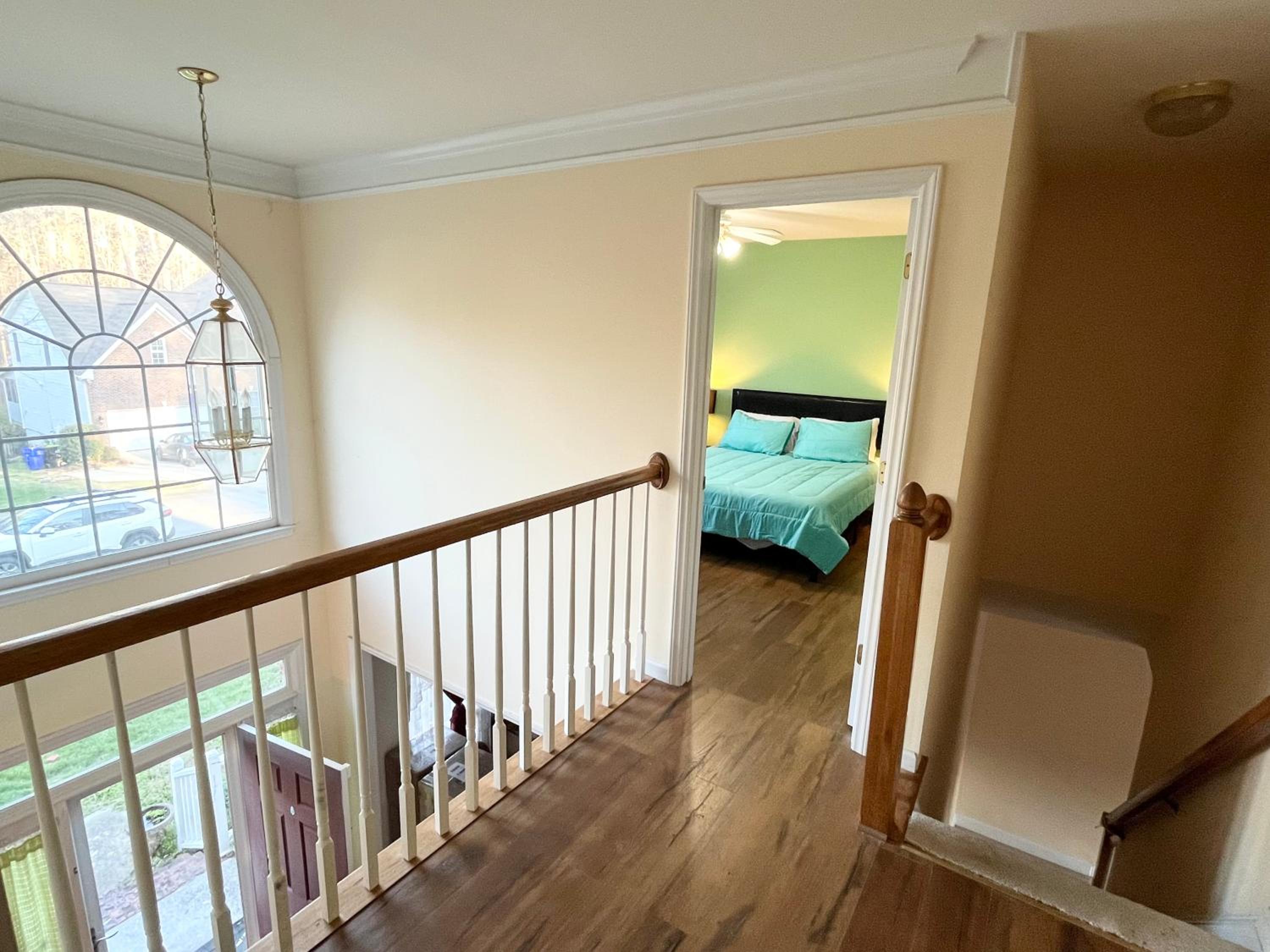 Queen Room photo 1