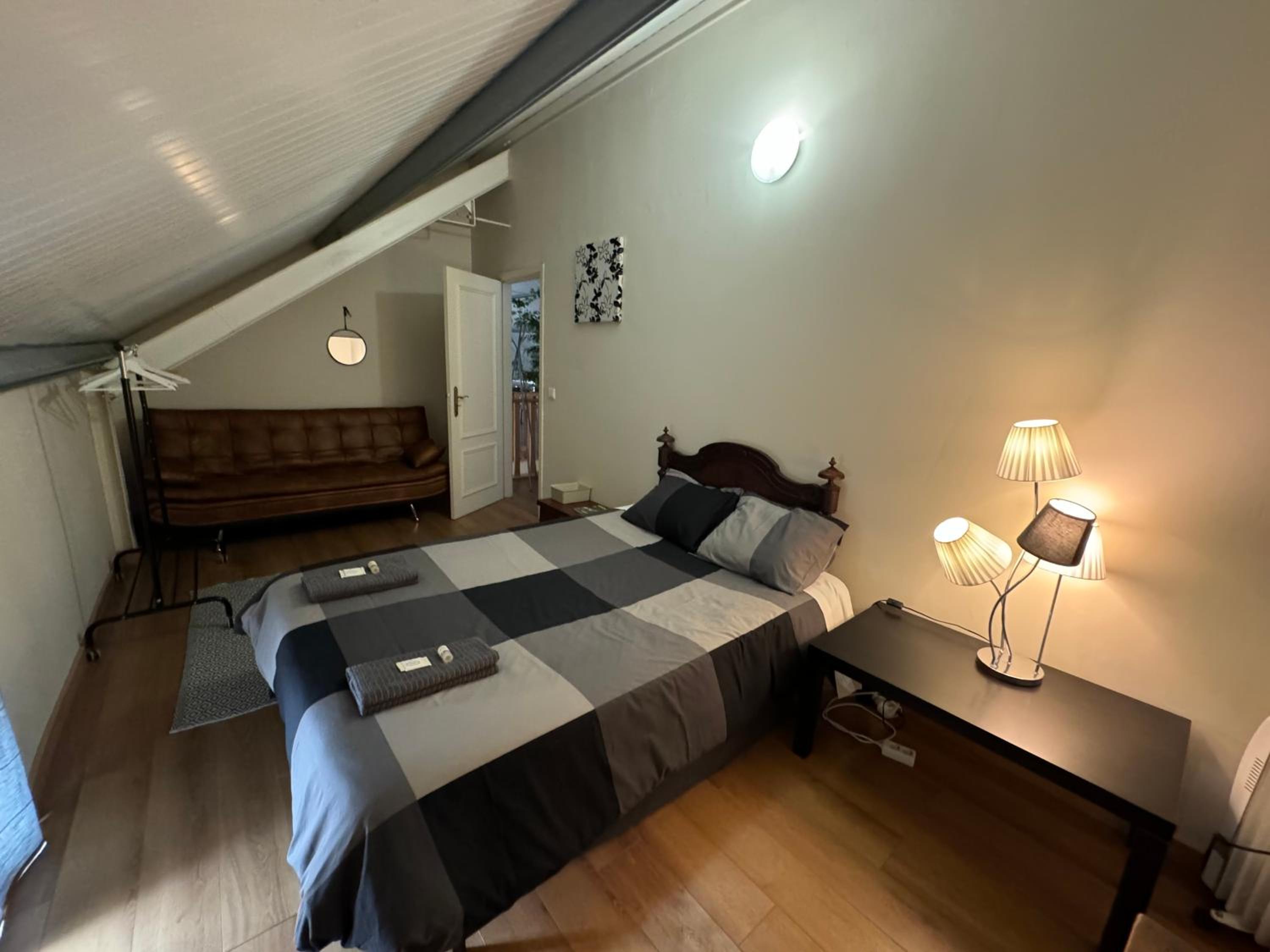 Budget Double Room photo 2