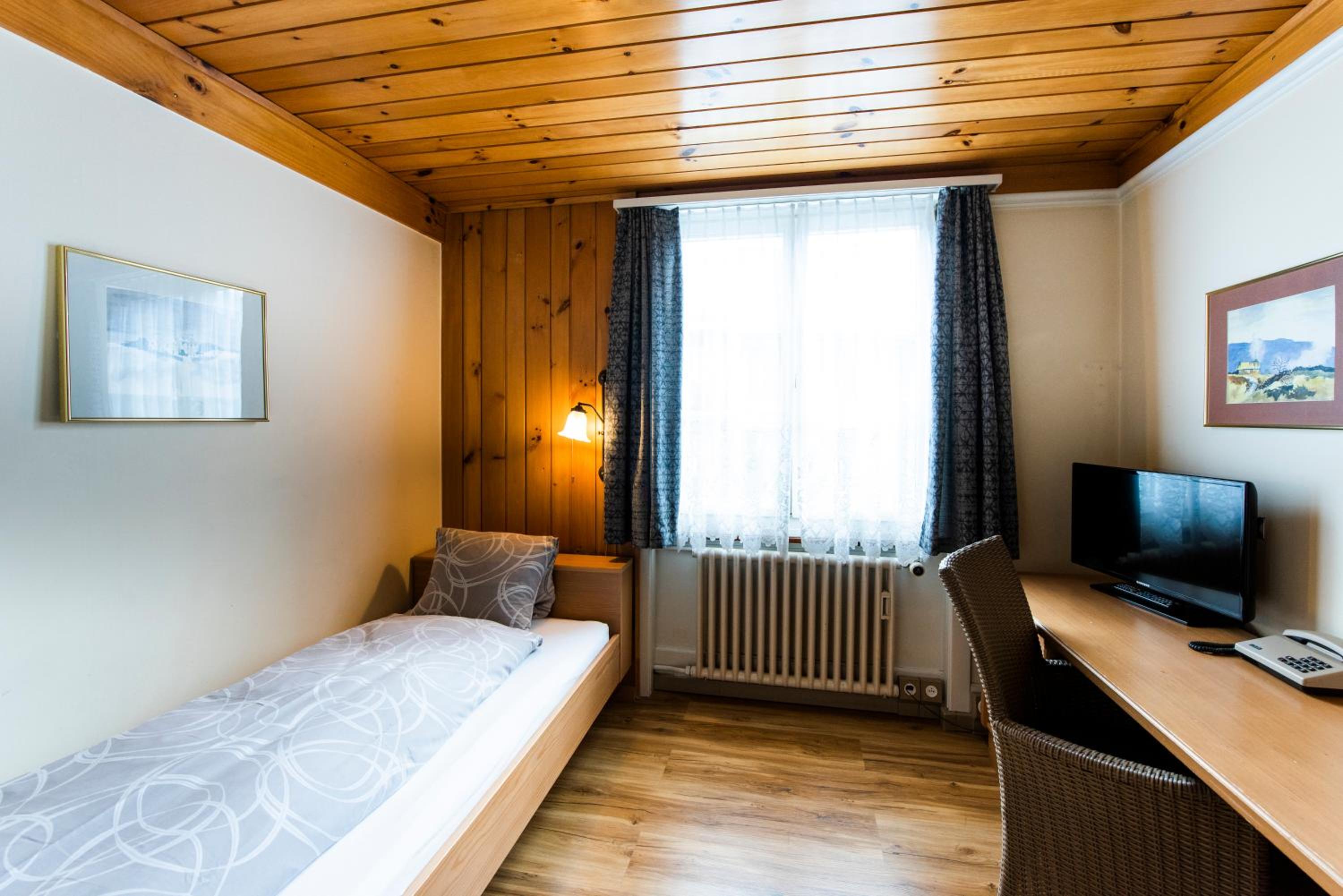 Single Room photo 3