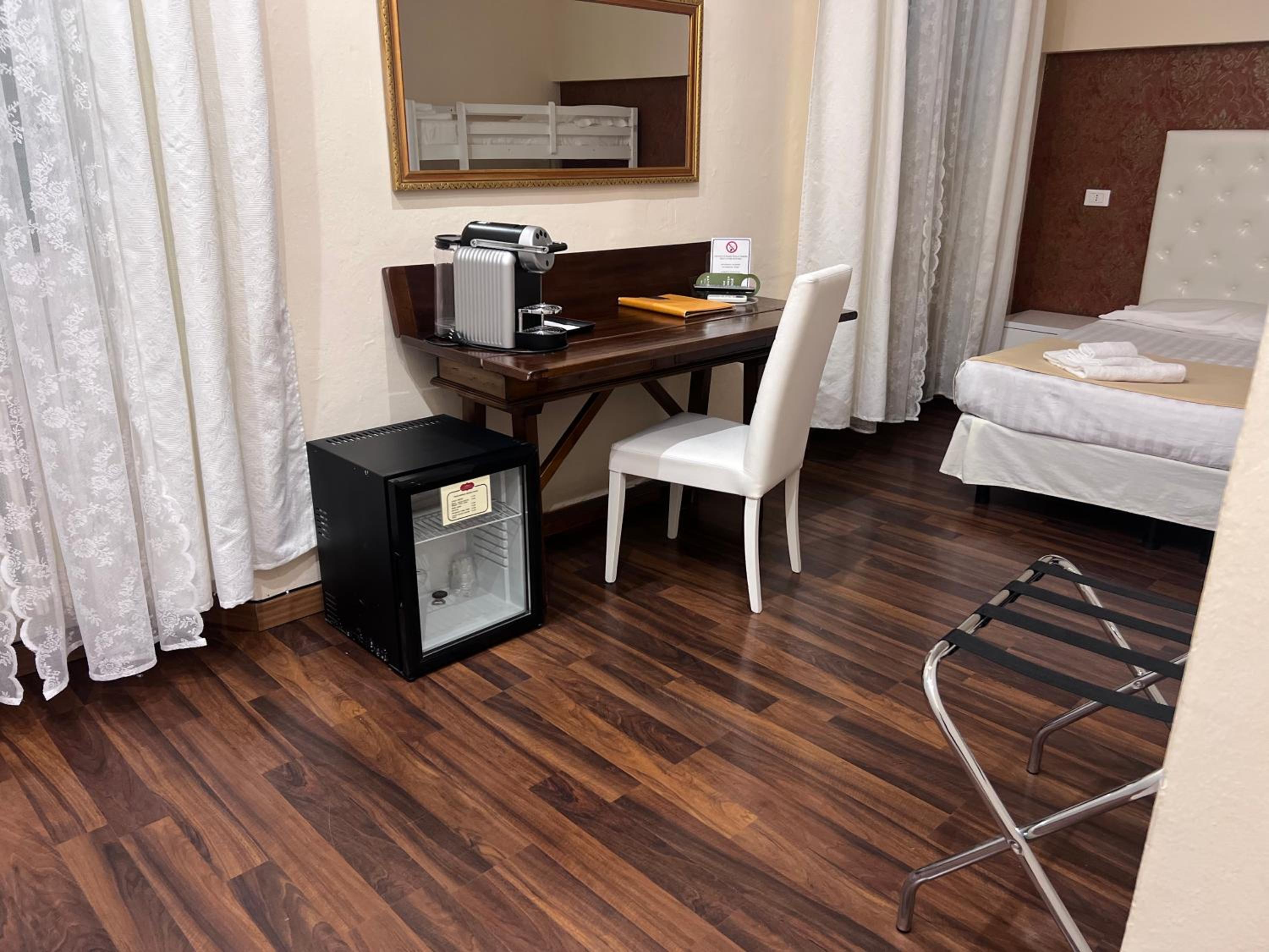 Quadruple Room photo 2