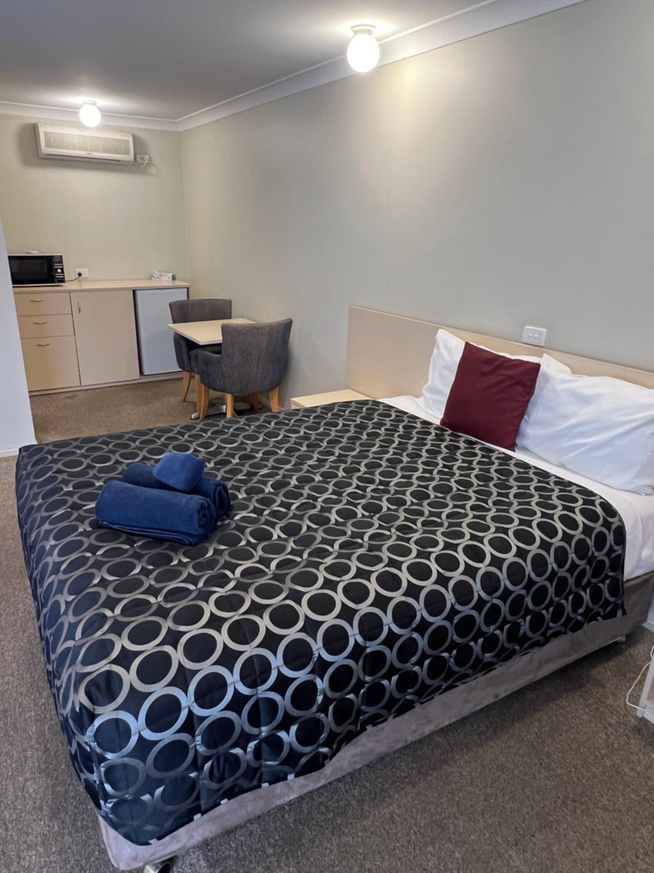 Queen Room - Photo 1