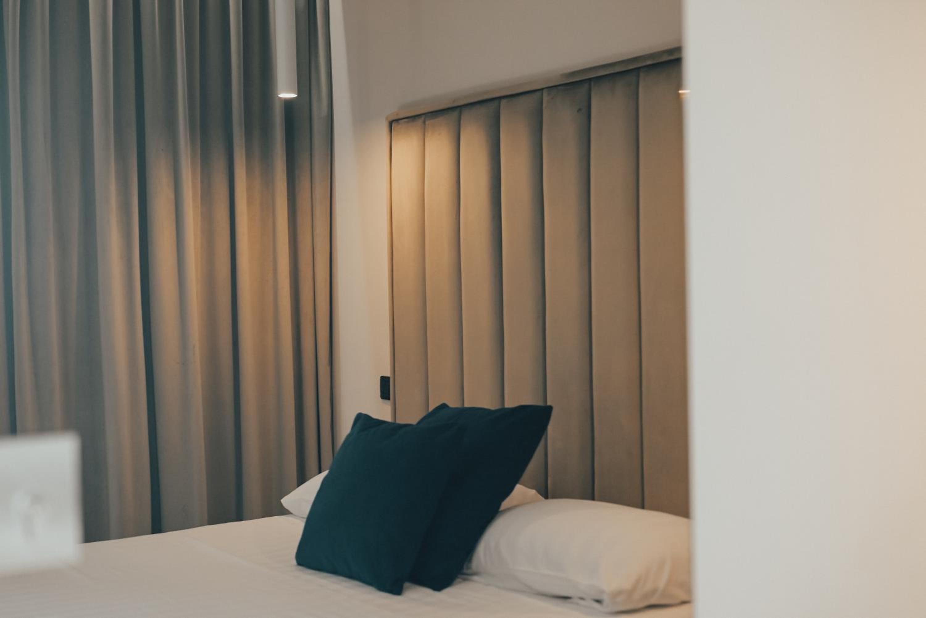 Superior Double Room with Sea View - Photo 1