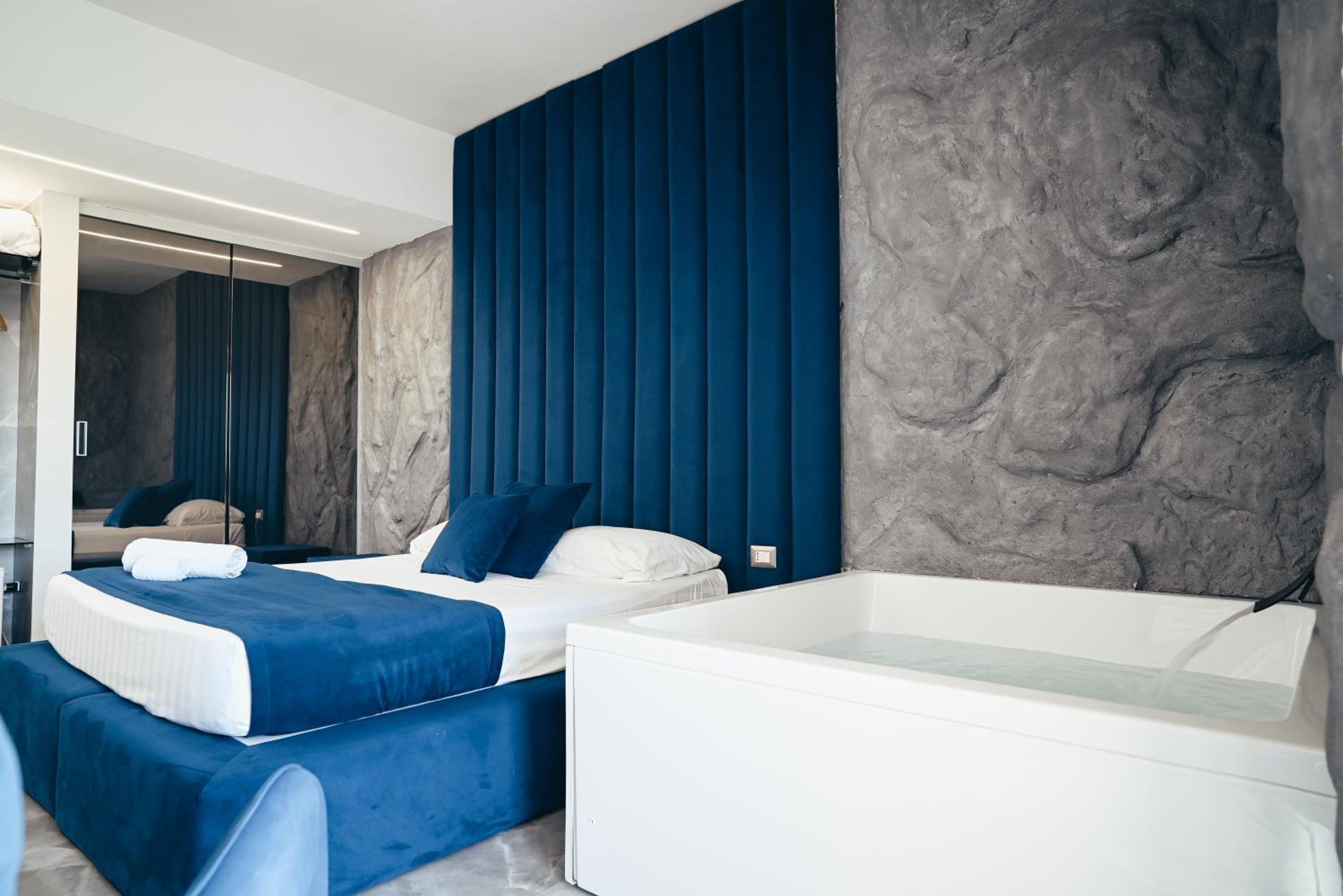 Junior Suite - Photo 13