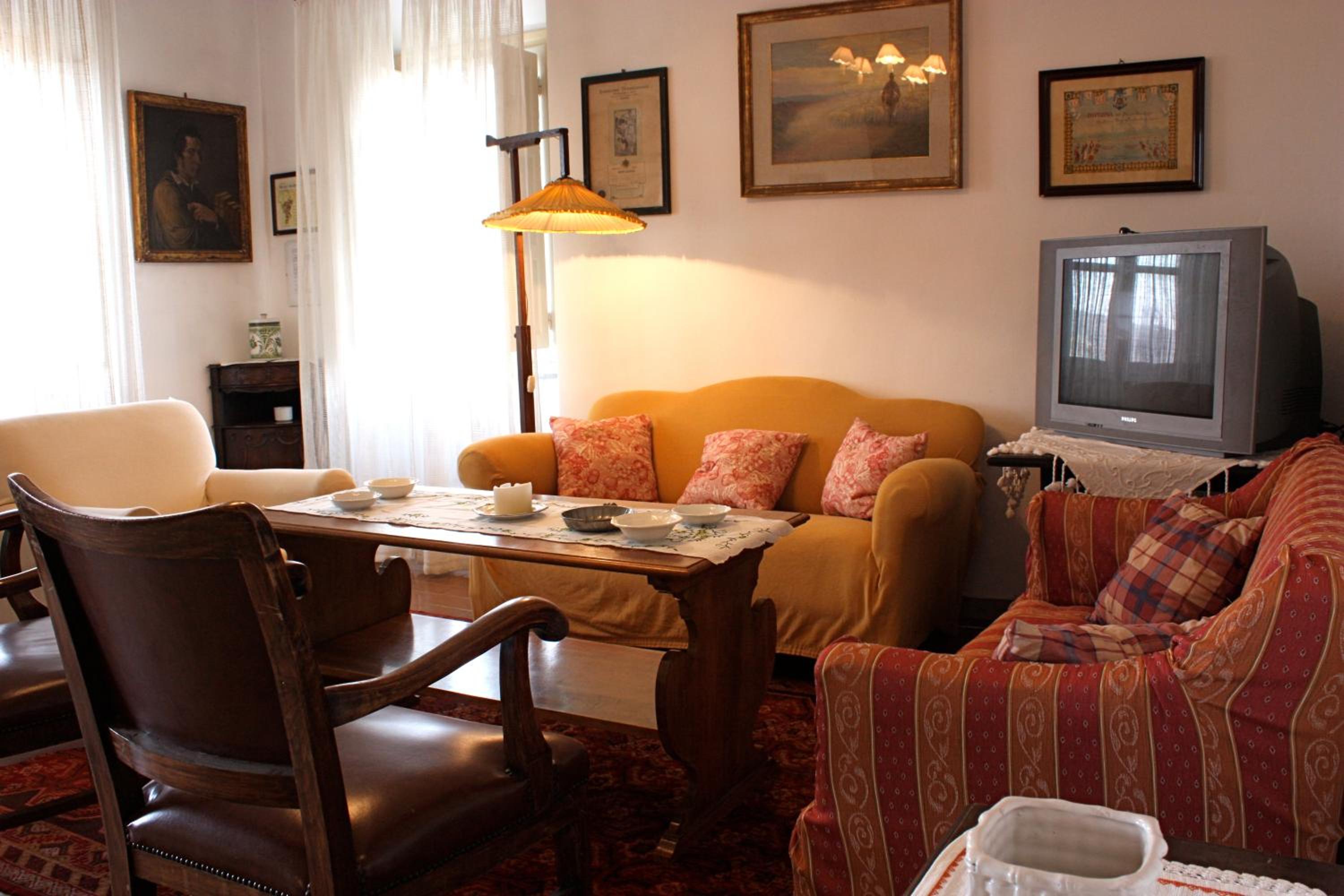 Superior Three-Bedroom Apartment - Photo 1