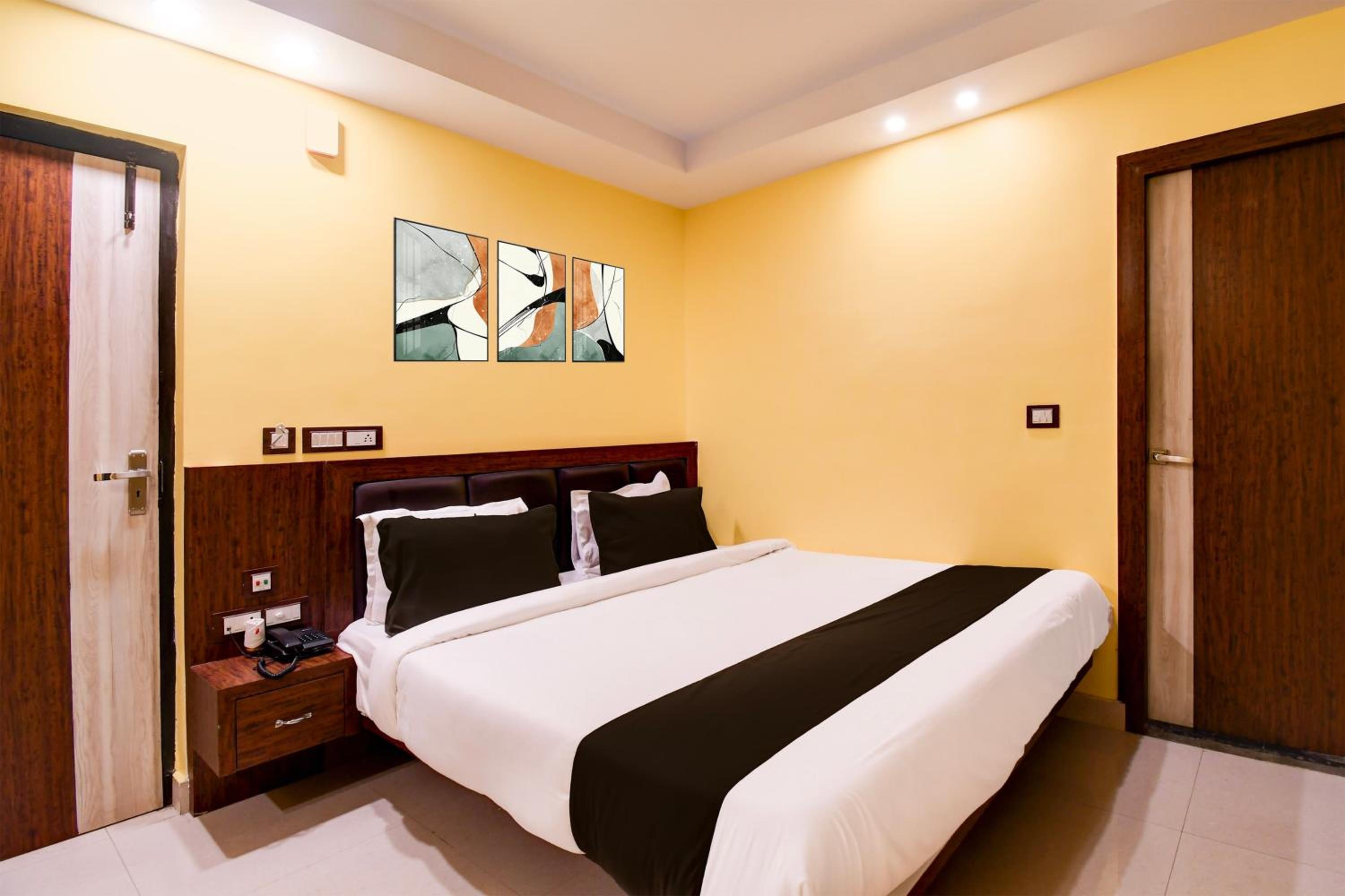 Standard Double Room photo 3