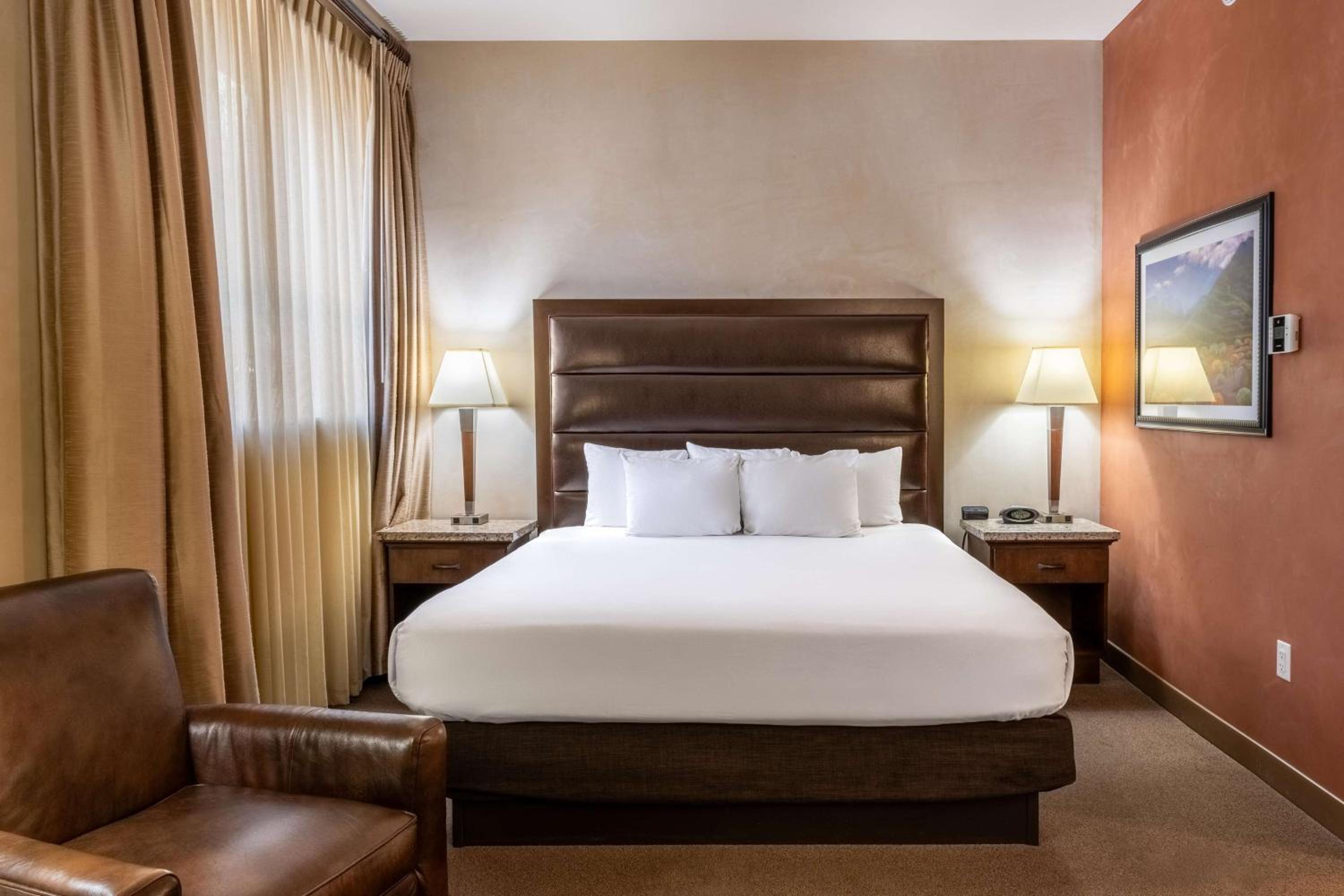 Superior King Room photo 1