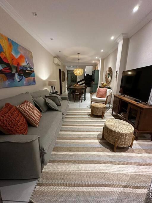 Four-Bedroom House photo 2