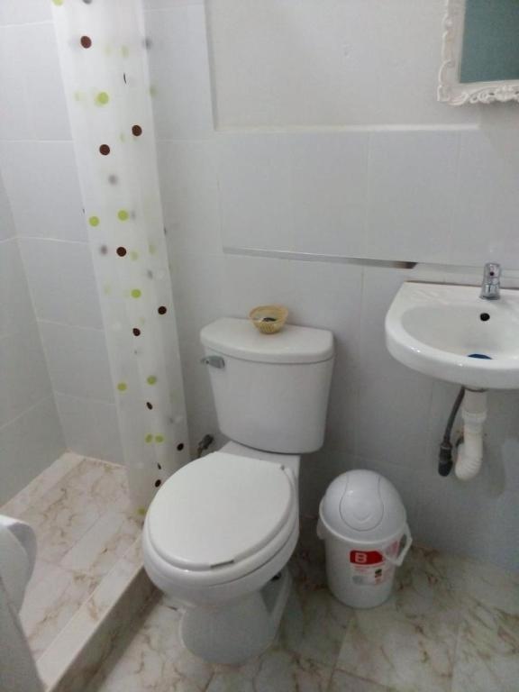 Queen Room photo 2
