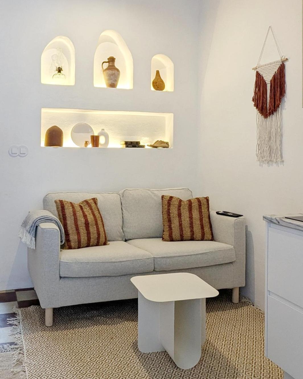 One-Bedroom House photo 1