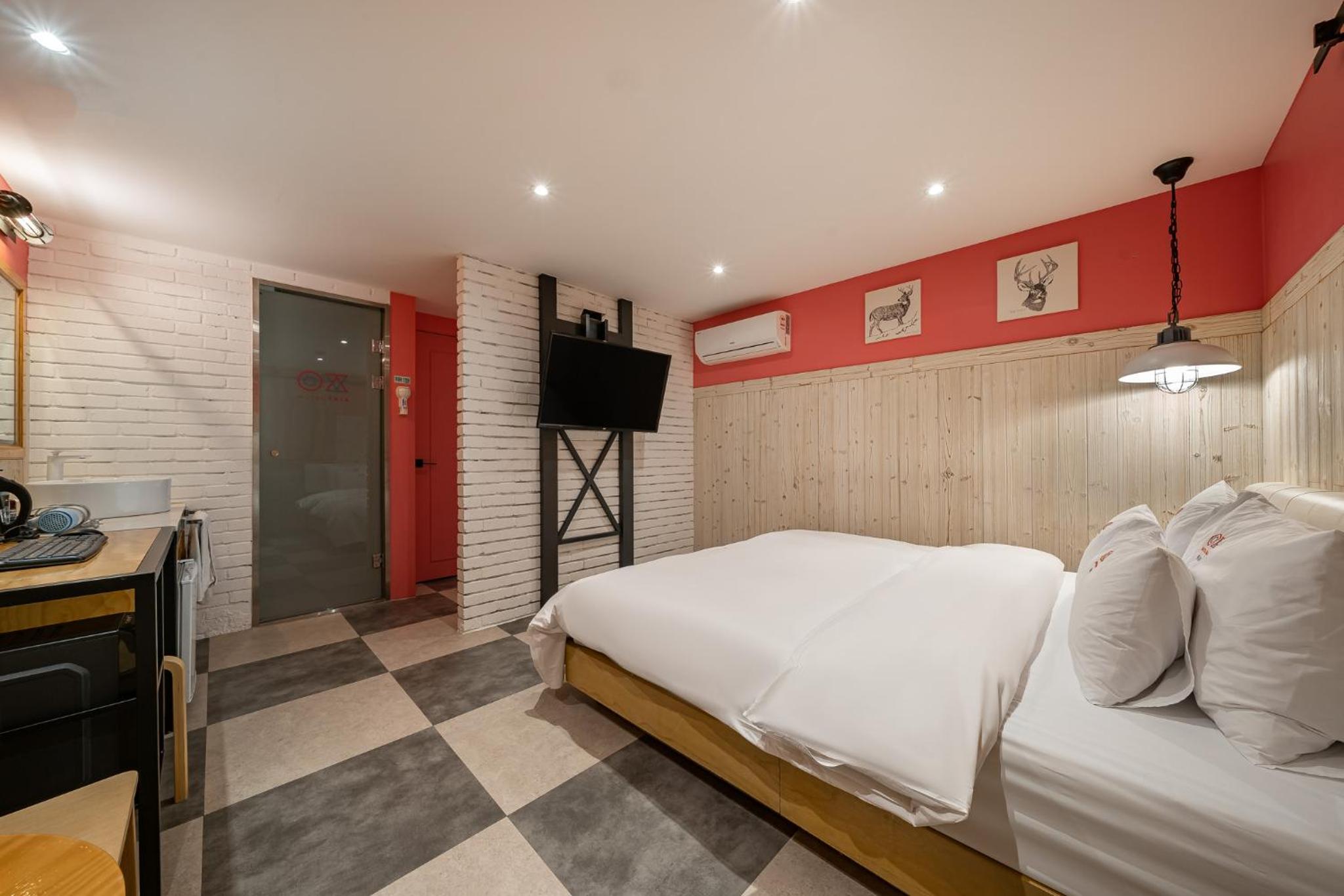 Premium Double Room - Photo 10