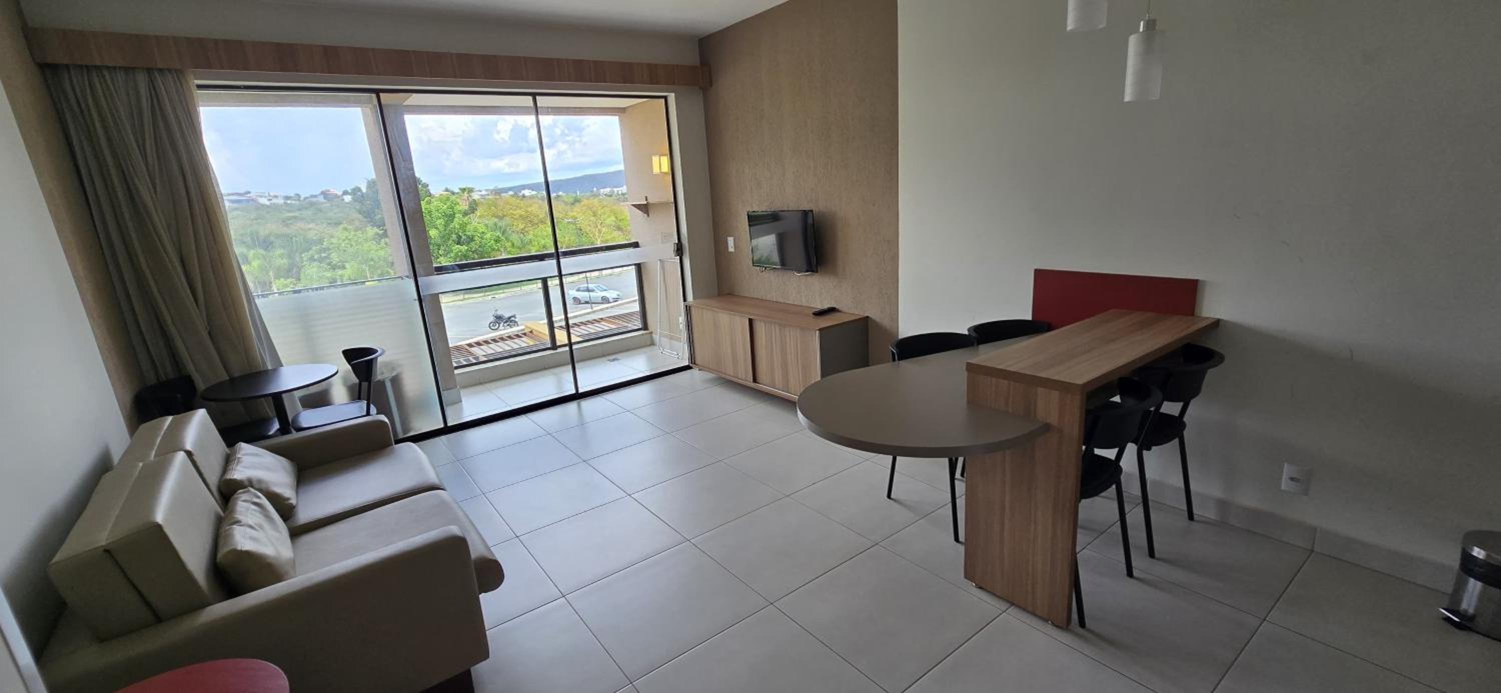 Deluxe One-Bedroom Apartment