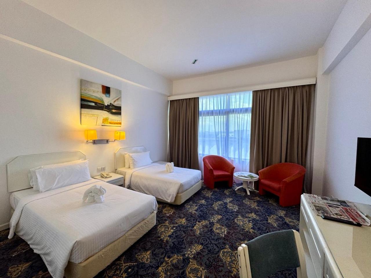 Deluxe Twin Room - Photo 6