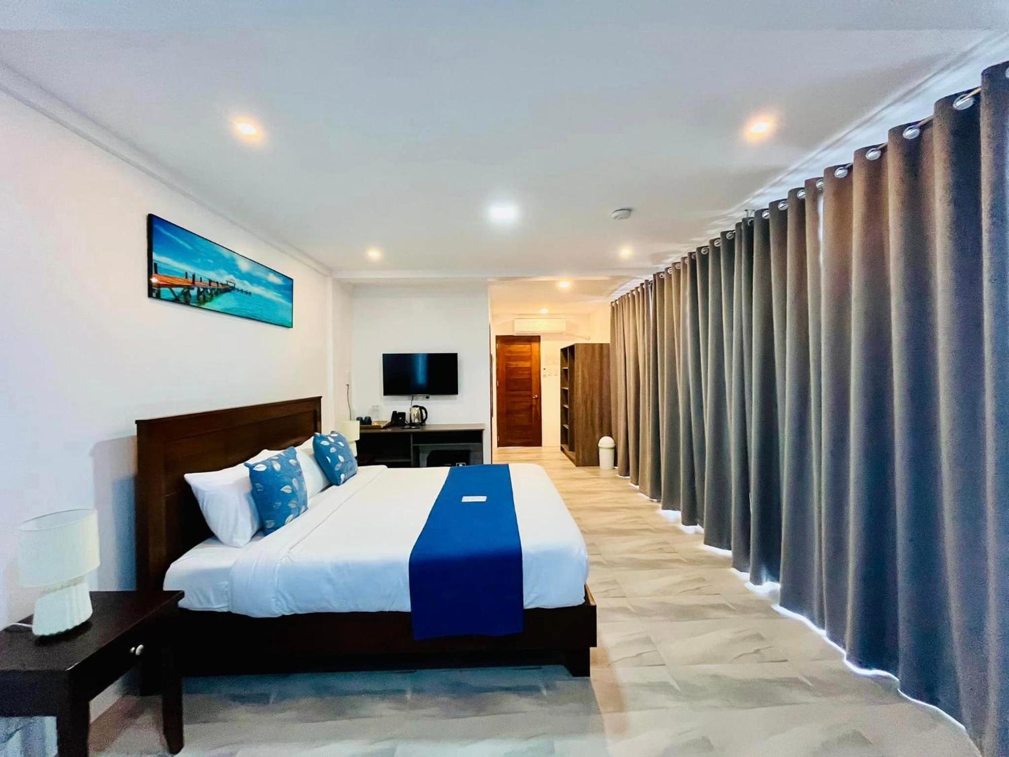 Suite with Sea View - Photo 1